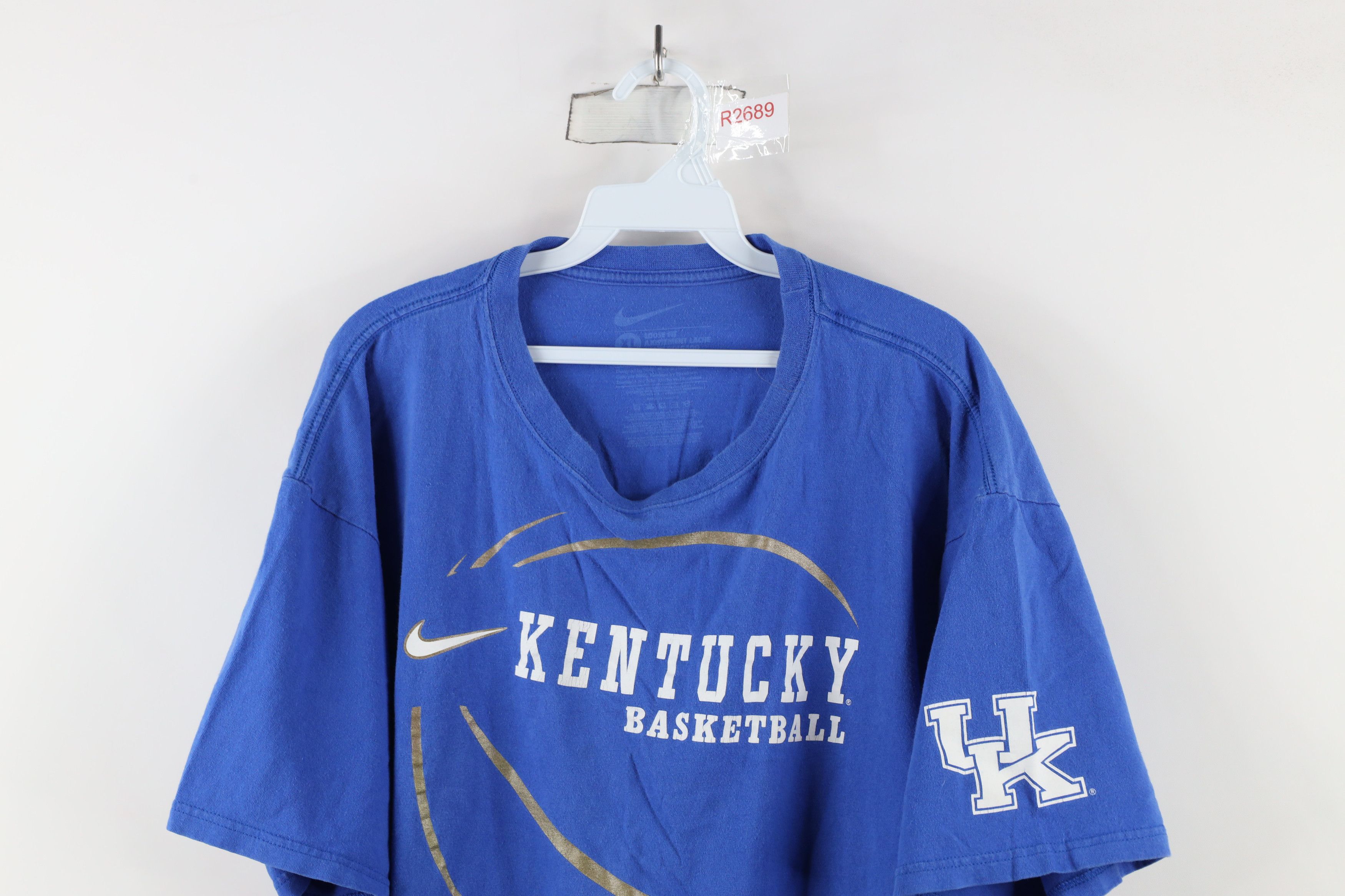 Nike × Vintage Vintage Nike Elite University of Kentucky Basketball T-Shirt Size US XL / EU 56 / 4 - 2 Thumbnail