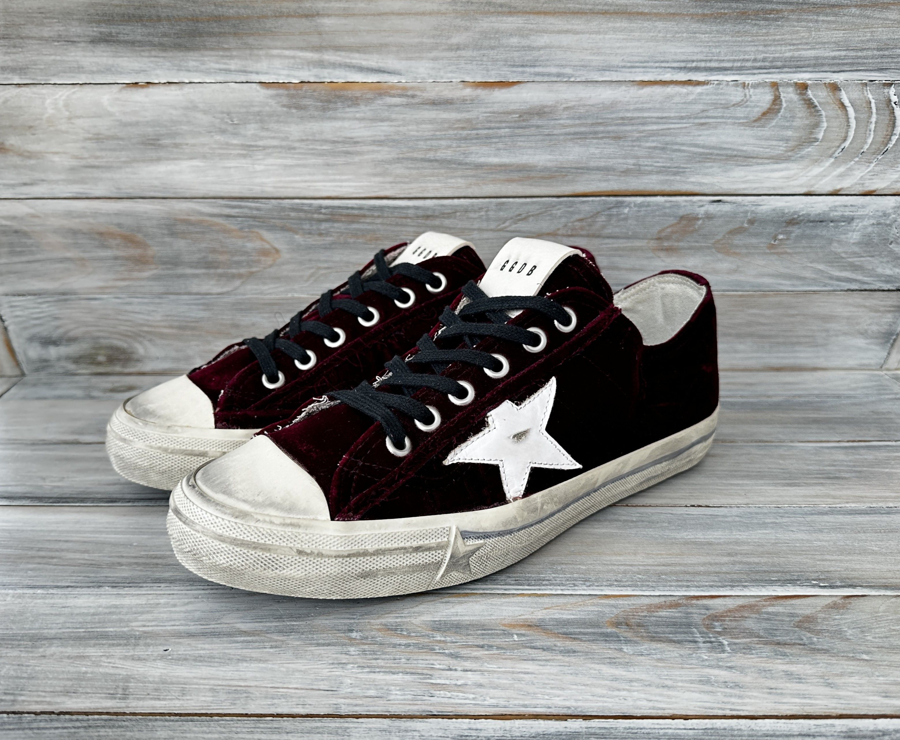 DELUXE × Golden Goose Golden Goose VSTAR2 Velvet Burgundy Made In Italy Sneakers Size US 7 / EU 40 - 6 Thumbnail