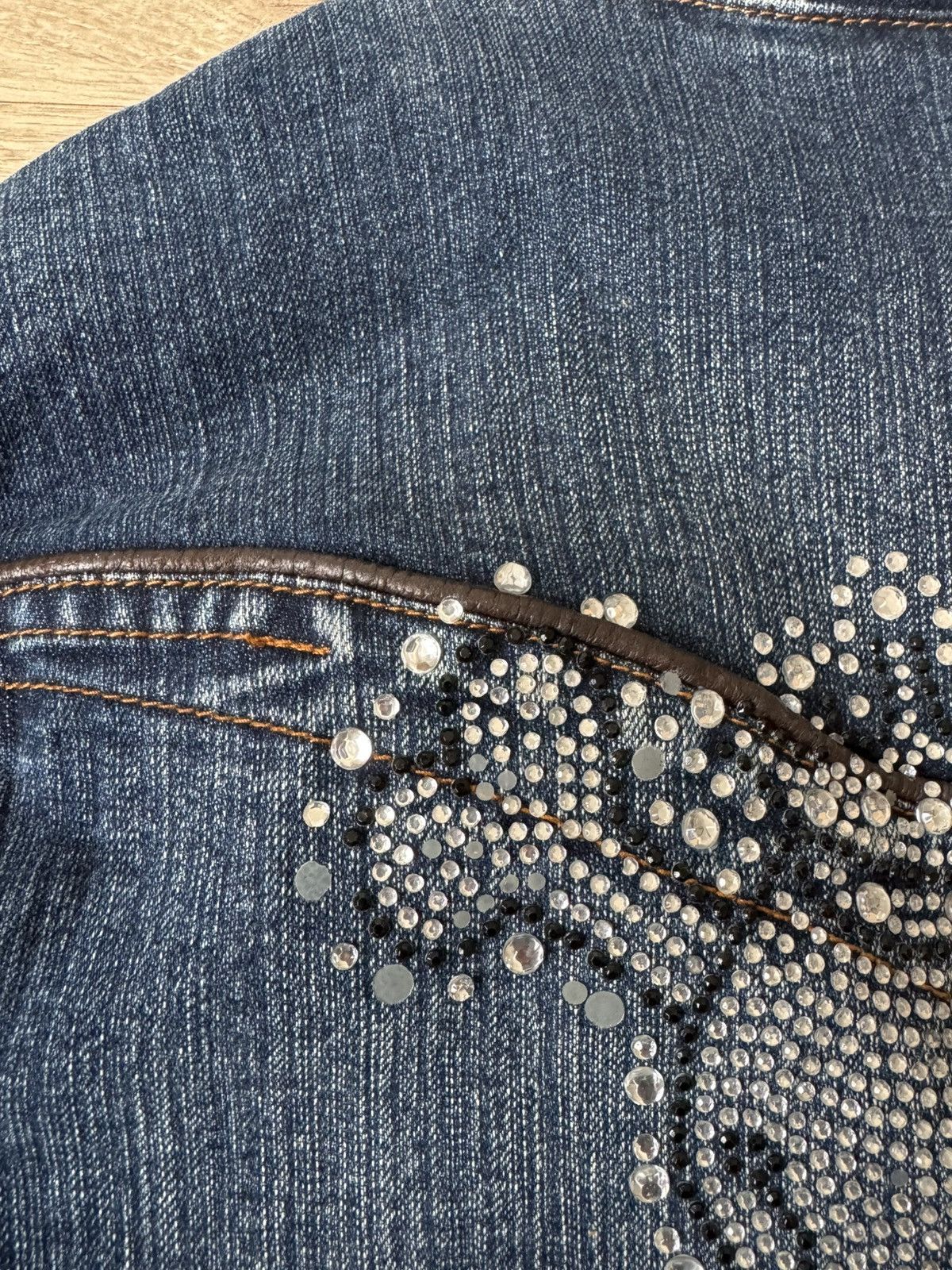 Guess Vintage Y2K Guess Skull Big Logo Denim Jacket Size L / US 10 / IT 46 - 13 Thumbnail