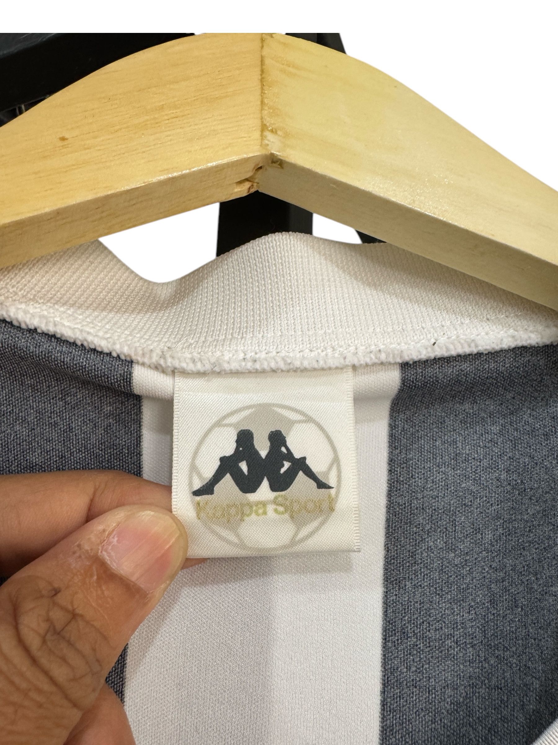 Kappa × Vintage vintage jersey juventus 1991/1992 Kappe Hologram juve Size US L / EU 52-54 / 3 - 3 Thumbnail