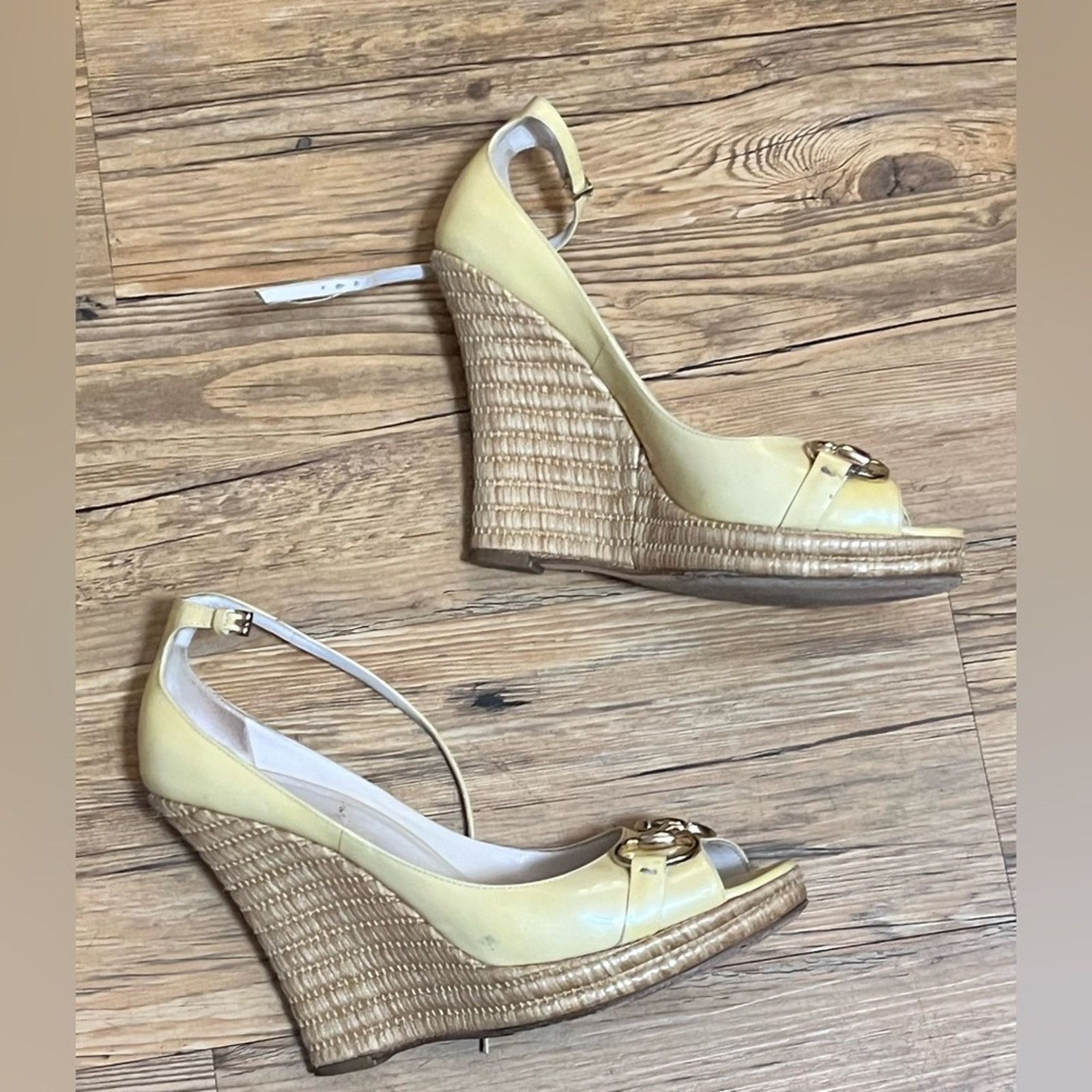 Gucci Preloved- Gucci Patent Leather Wedges Size 9.5 Size US 9.5 / IT 39.5 - 6 Thumbnail