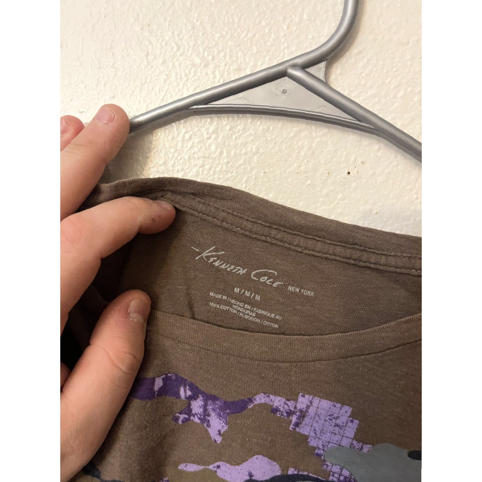Kenneth Cole KENNETH COLE NEW YORK Graphic T-Shirt Men’s Medium Brown 100% Cotton Crew Neck Short Sleeve Regular Fit Size US M / EU 48-50 / 2 - 2 Thumbnail