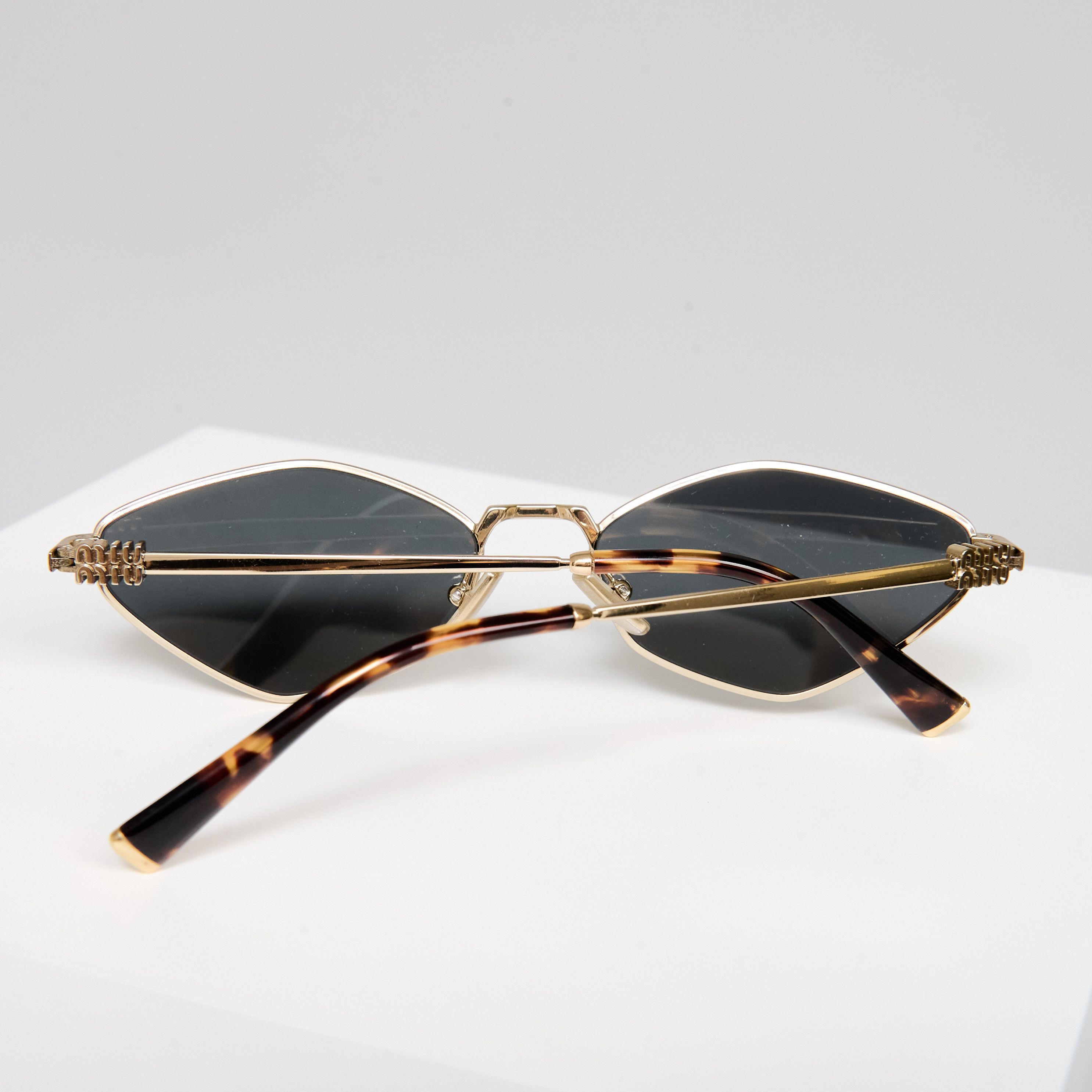 Miu Miu MIU MIU 0MU 56ZS ZVN5S0 Size ONE SIZE - 9 Thumbnail