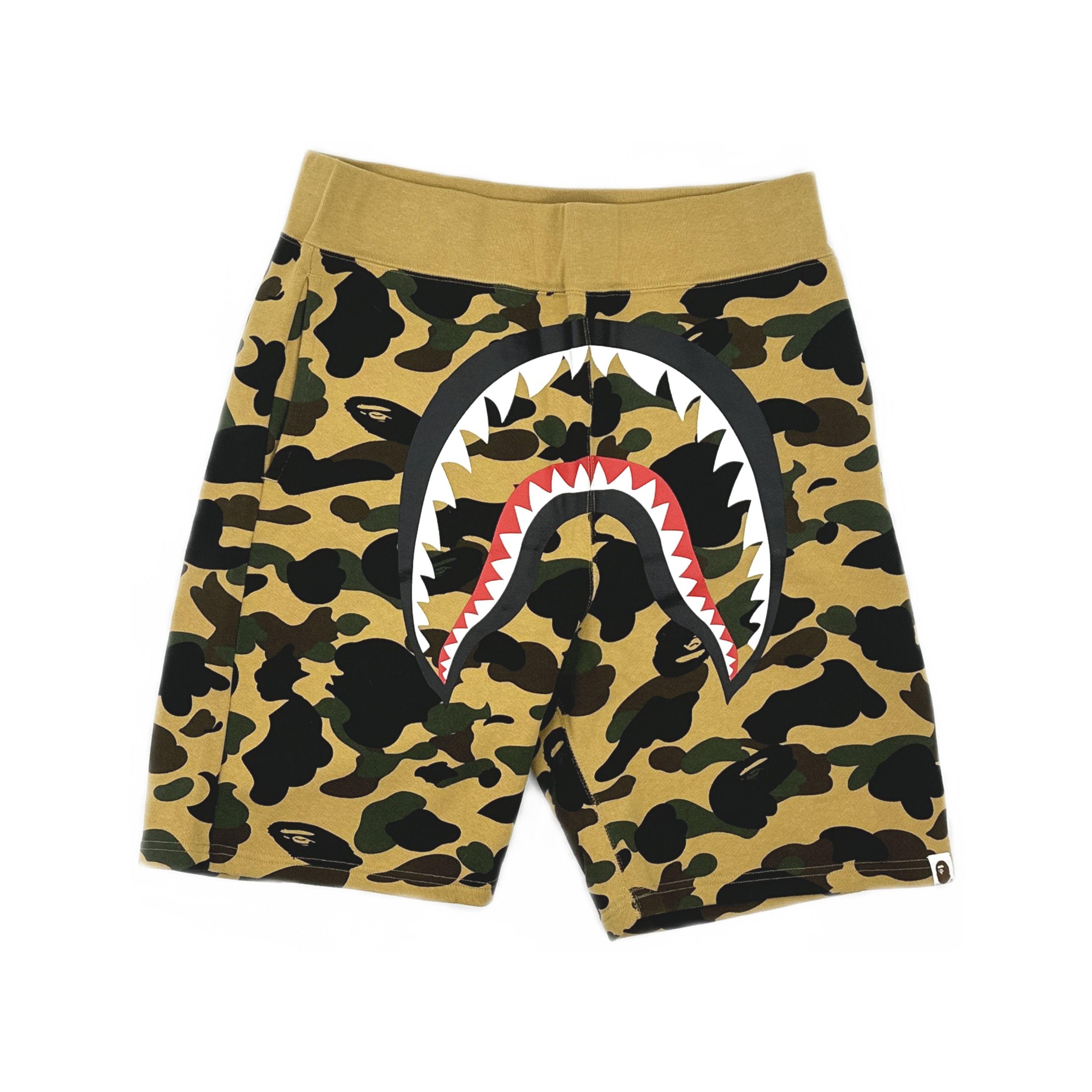 Bape A Bathing Ape Camo Shark Shorts Size XL Size US 36 / EU 52 - 1 Thumbnail