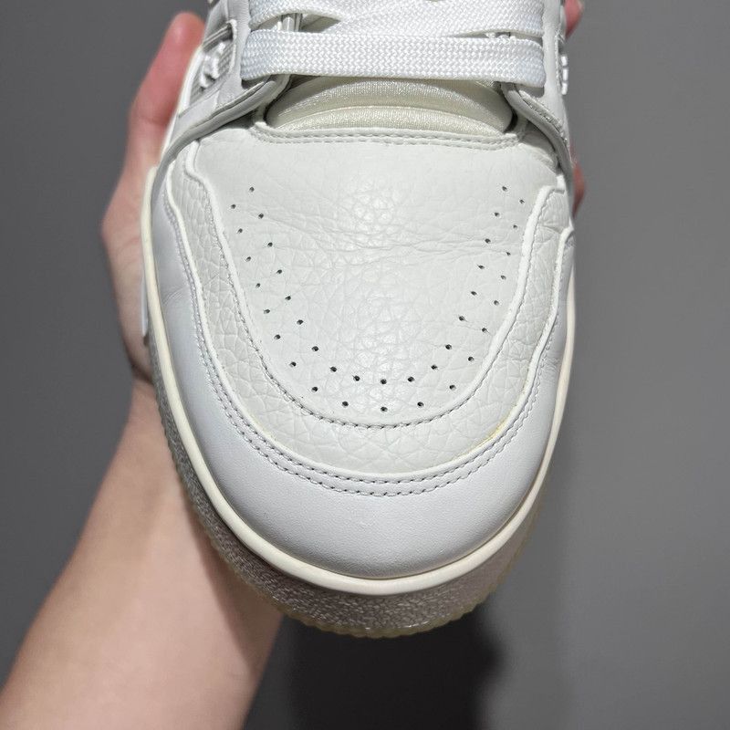 Louis Vuitton Louis Vuitton Trainer White Low-Top Fashion Sneakers -2508 Size US 10 / EU 43 - 8 Thumbnail