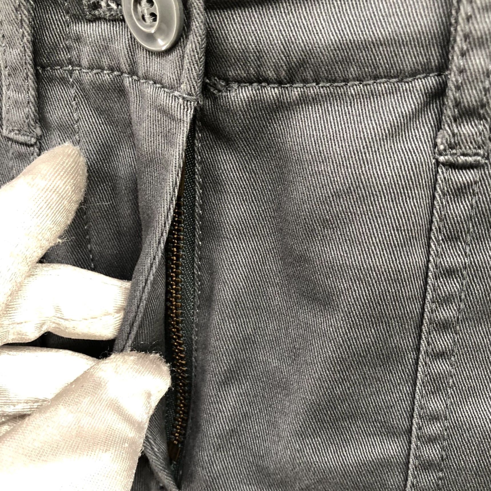 Vintage L.L. Bean Signature Chino Jogger Pants Womens Size 4 Gray Mid Rise Flat Front Pockets Twill Cotton Blend Dress Casual Workwear Size 27" / US 4 / IT 40 - 6 Thumbnail