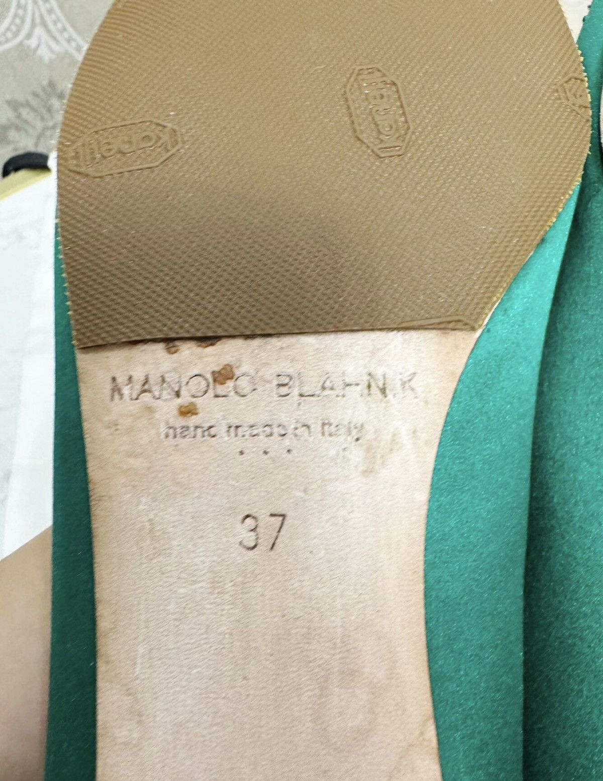 Manolo Blahnik Manolo Blahnik MB single shoes Size US 6 / IT 36 - 8 Thumbnail