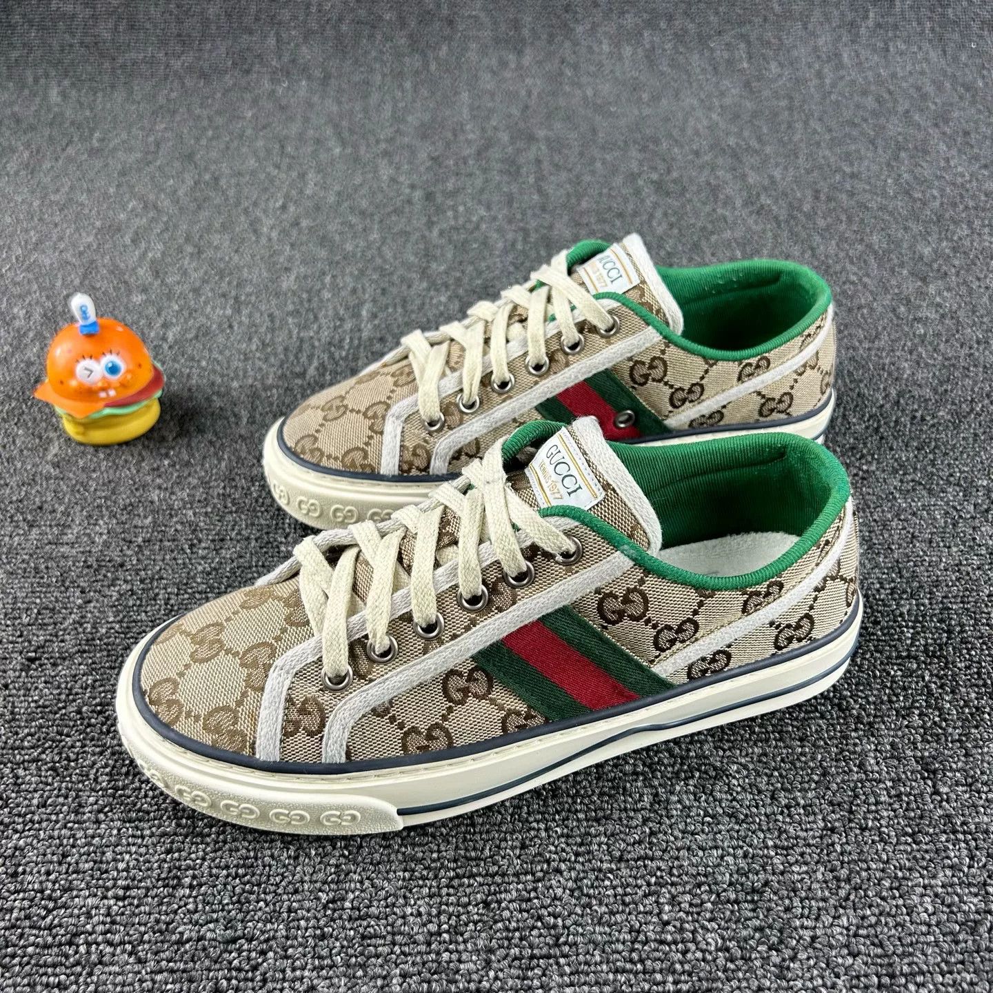 Gucci Gucci 1977 Monogram Sneakers Size US 5 / IT 35 - 1 Thumbnail