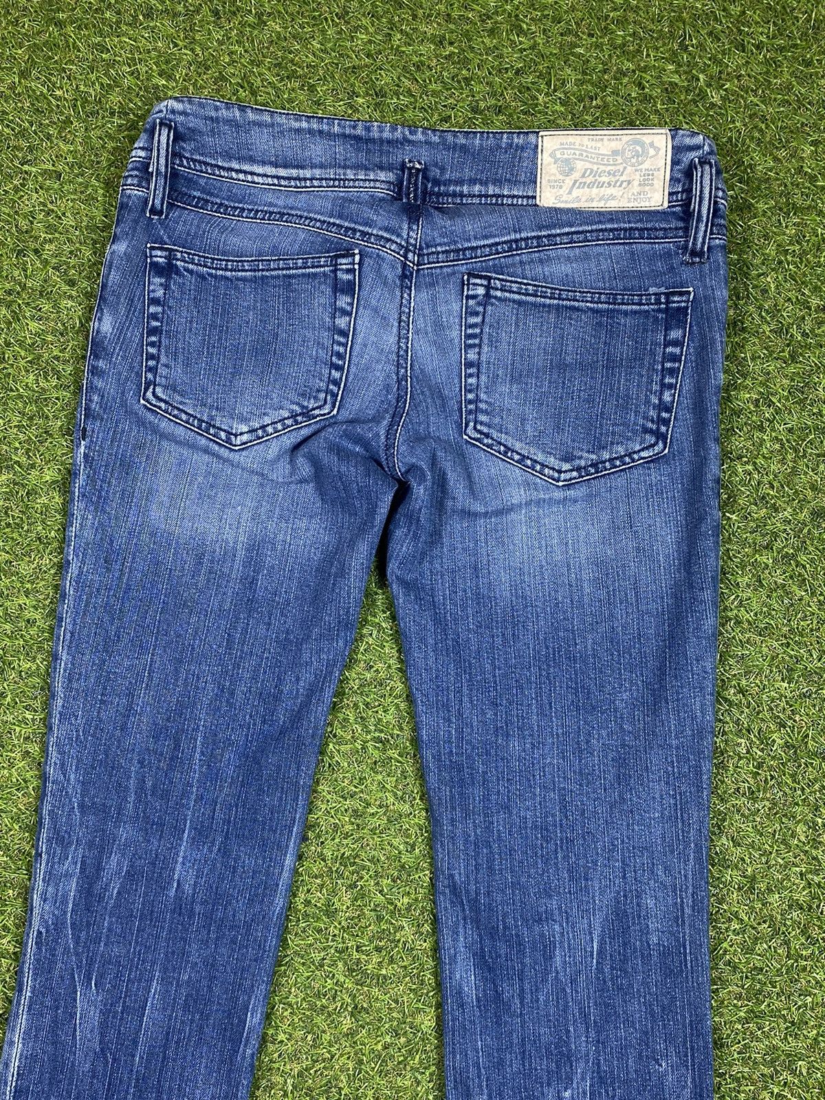 Diesel Vintage Y2K Diesel jeans denim streetwear style size 28 Size 28" / US 6 / IT 42 - 4 Thumbnail