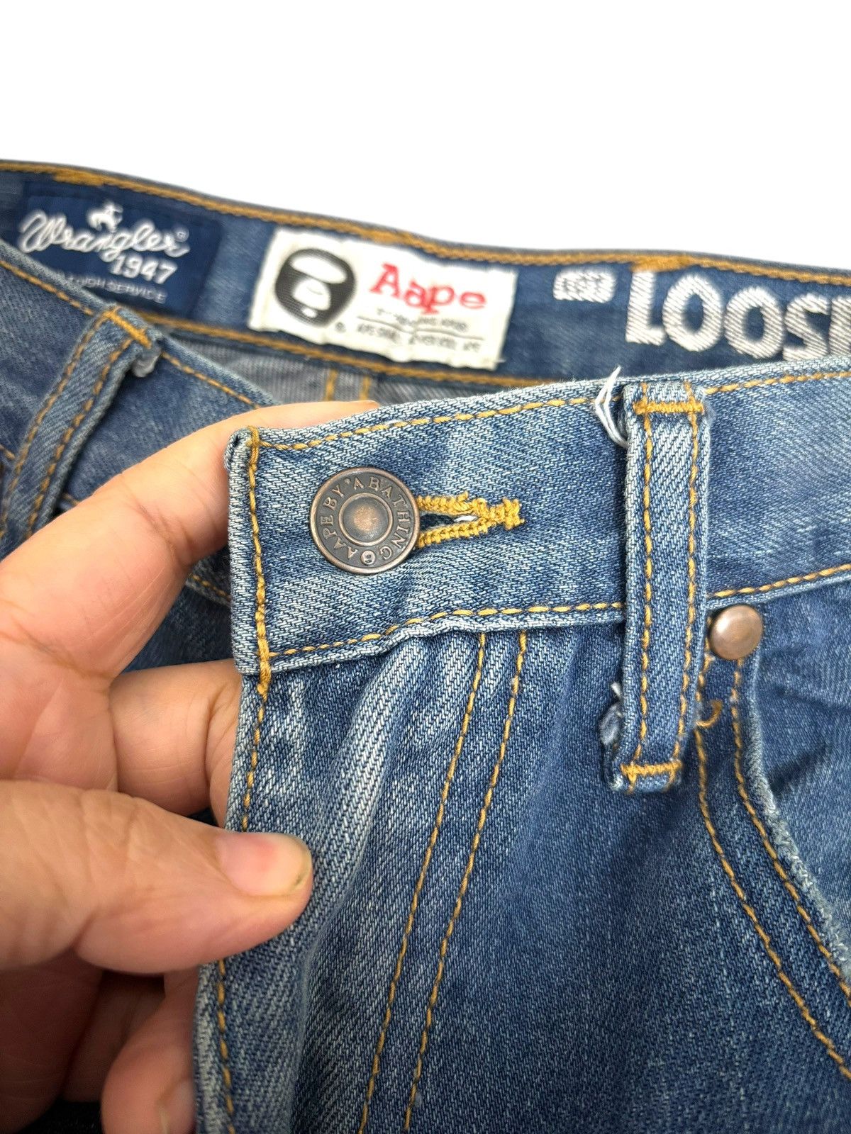 Aape × Bape × Wrangler Rare Aape Bape x Wrangler Loose Denim Jeans Size US 30 / EU 46 - 8 Thumbnail