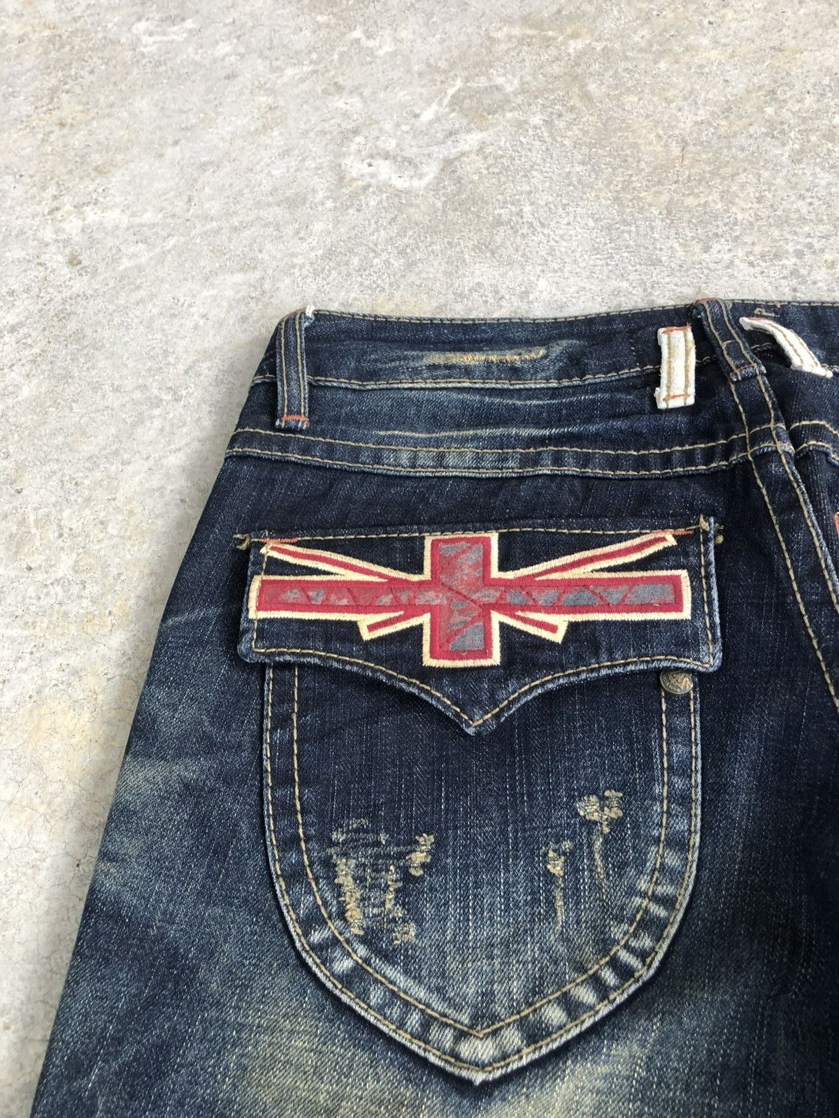 Japanese Brand Yoshitomo Nara Lolita Flared Jeans Distressed Size US 31 - 16 Thumbnail
