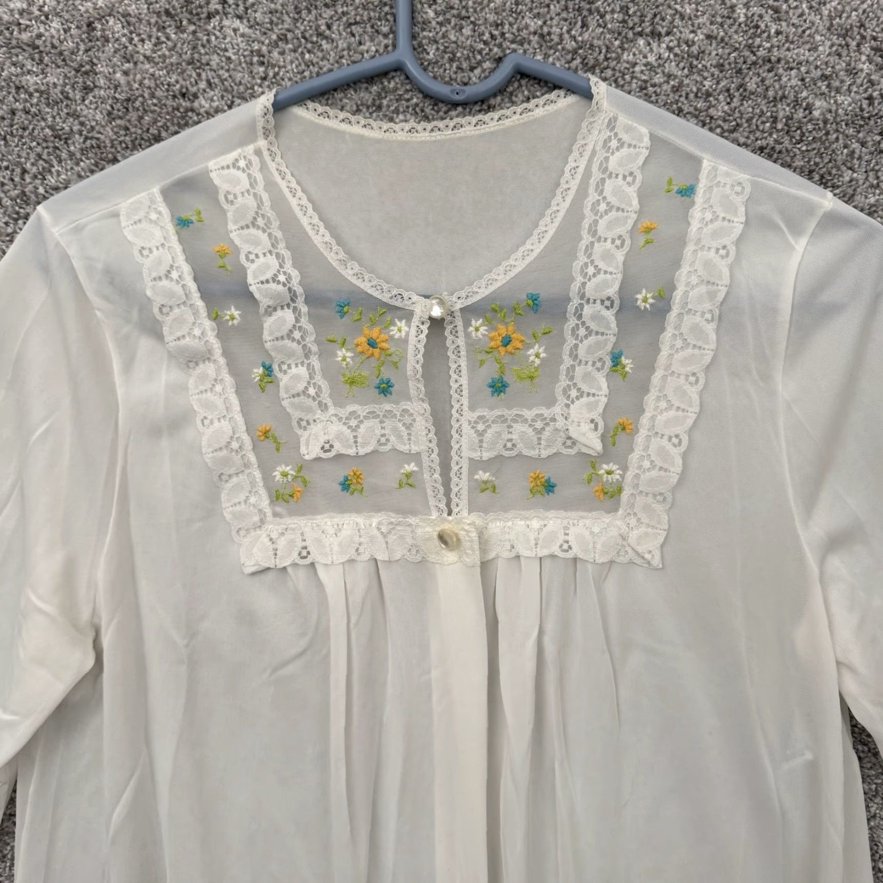 JCPenney VINTAGE 70s Nightgown Gown Medium White Nylon Lace Embroidery Cottagecore Romantic Long Sleeve Button Round Neck Women M Size ONE SIZE - 2 Thumbnail