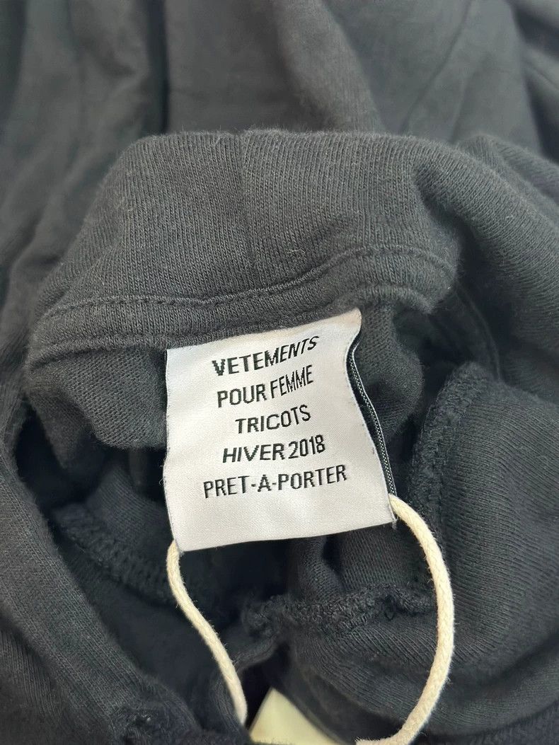 Vetements Vetements 18SS Blood Drop Sanskrit Lightweight Sweatshirt Size US M / EU 48-50 / 2 - 4 Thumbnail