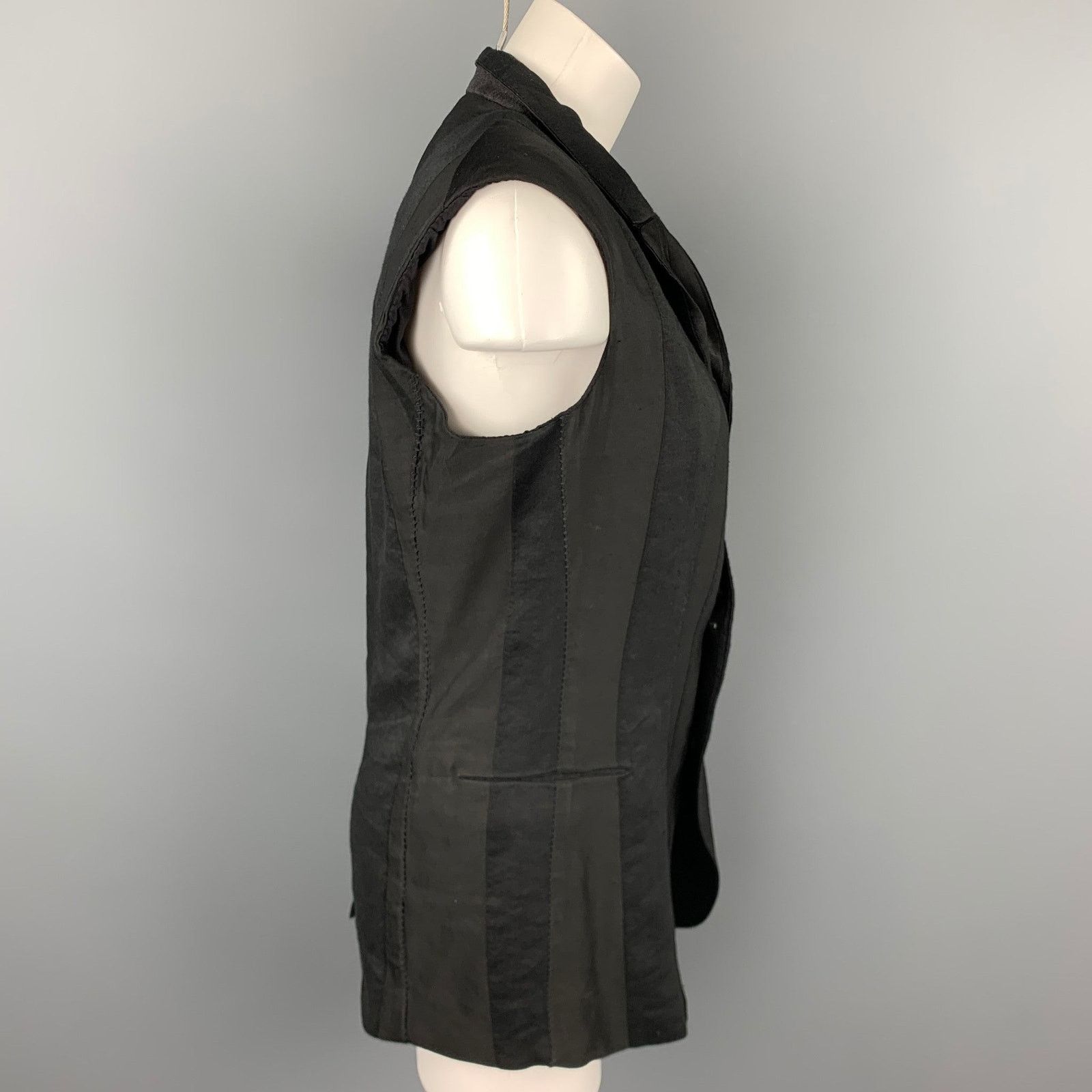 Masnada MASNADA Size XS Black Linen Blend Notch Lapel Vest Size XS / US 0-2 / IT 36-38 - 3 Thumbnail