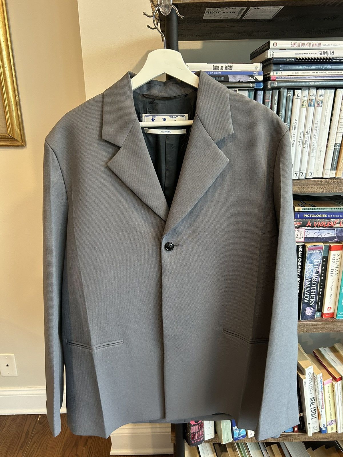 Off white tailored blazer