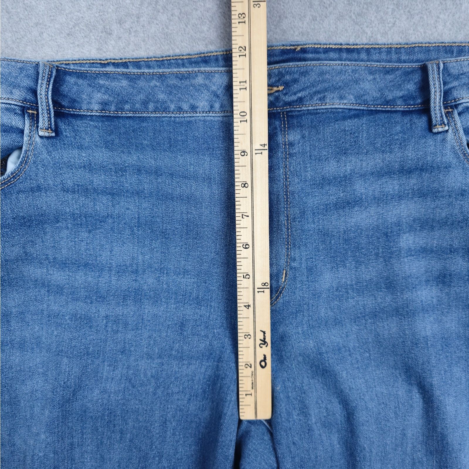 Old Navy Old Navy Womens 24 Mid Rise Wow Boot Cut Jeans Size 42" / US 20 - 14 Thumbnail