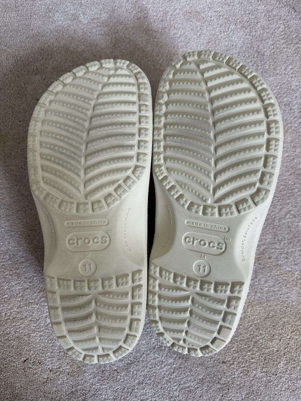 Crocs × Satisfy Crocs x Satisfy Trail Clog Technical Running Shoe Bone Beige Size US 11 / EU 44 - 8 Thumbnail
