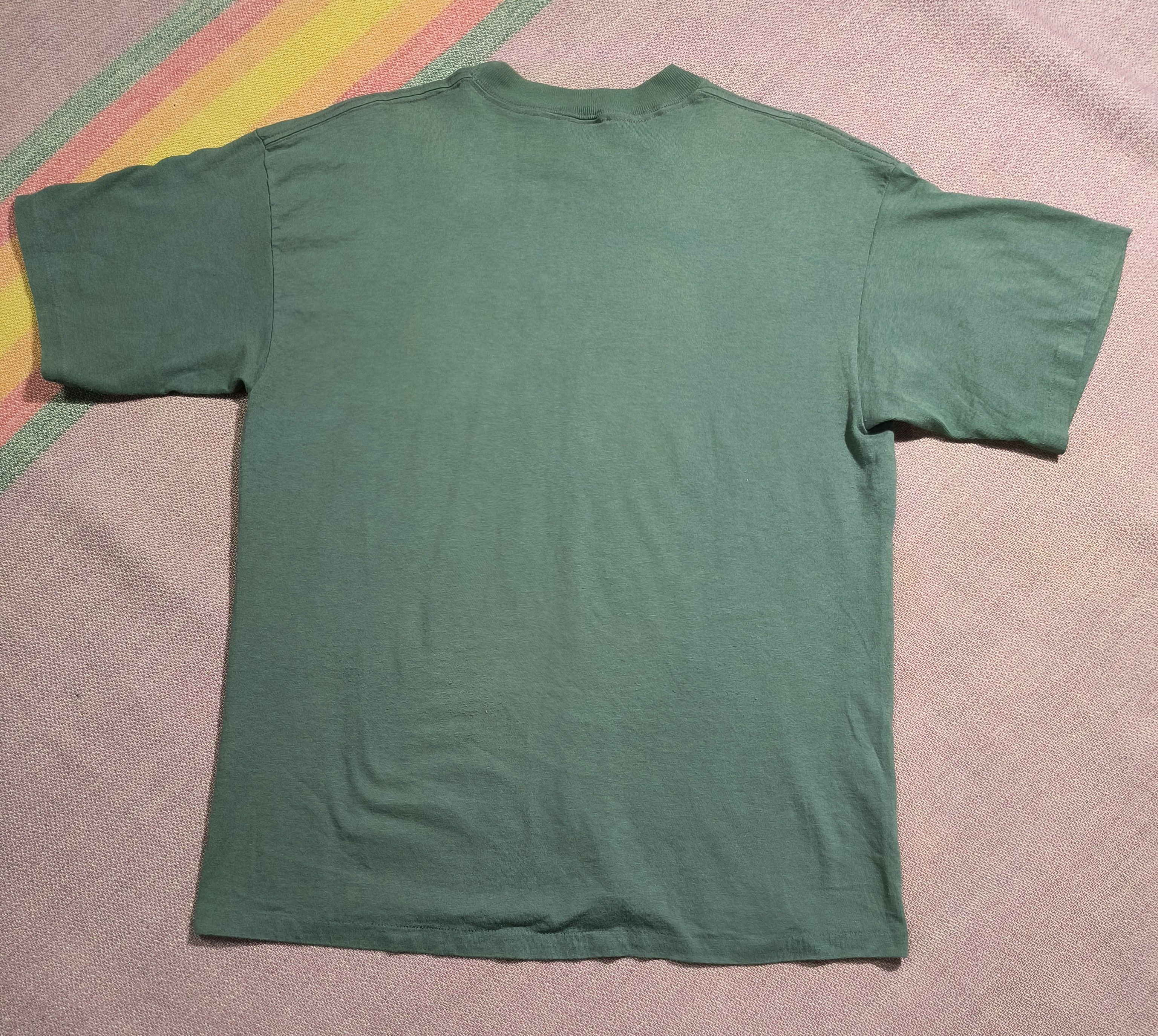 Changes Vintage Bugs Bunny bicyclist 1995 tee Size US L / EU 52-54 / 3 - 6 Thumbnail