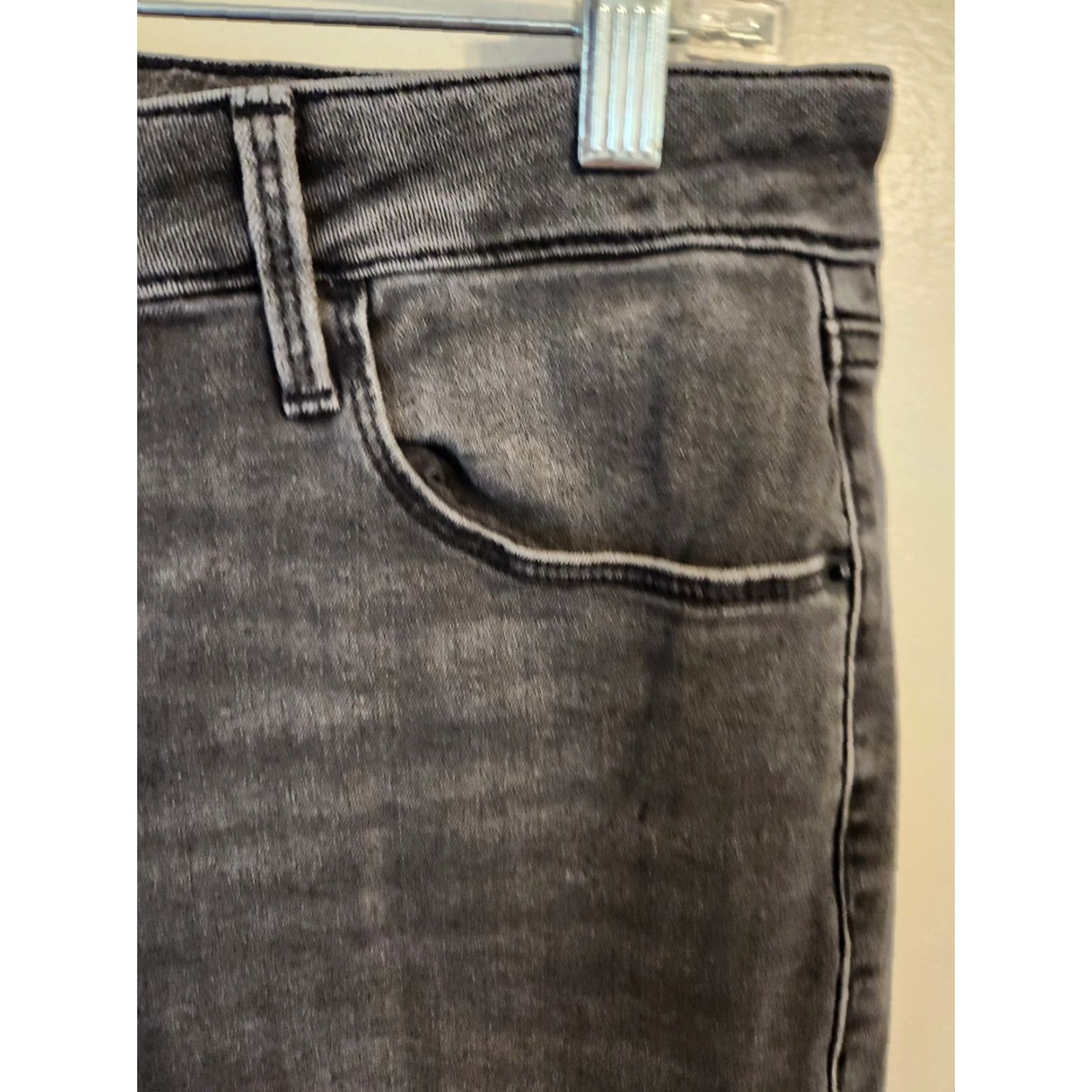 Old Navy Old Navy Womens Rockstar Super Skinny Black Denim Distressed Jeans Size 12 Size 24" / US 00 / IT 34 - 3 Thumbnail
