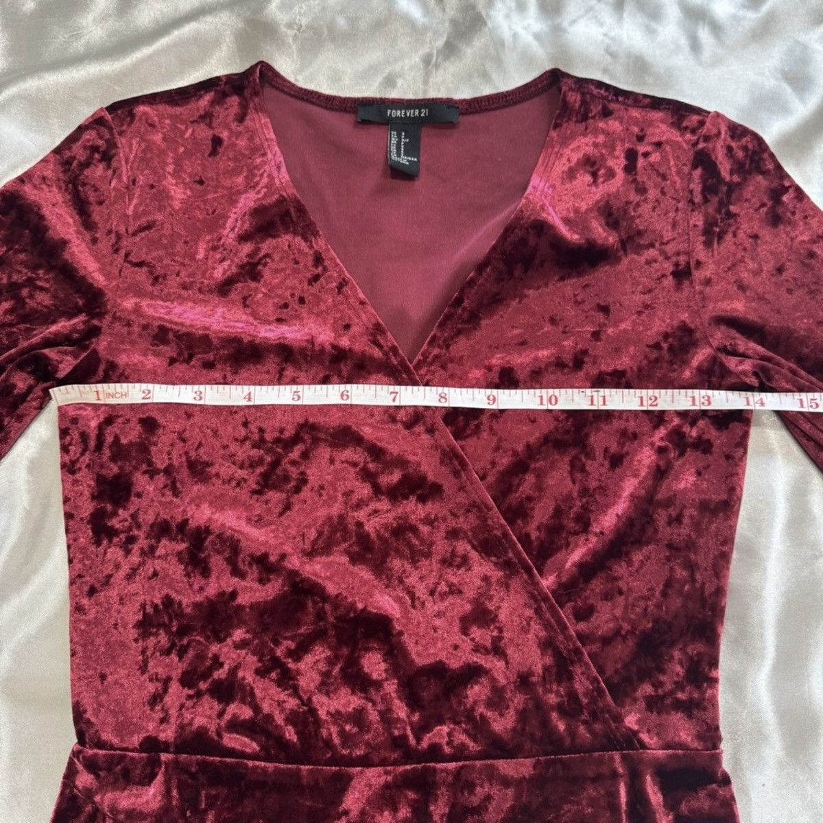 Forever 21 Red Velvet Wrap Dress Size S / US 4 / IT 40 - 3 Thumbnail