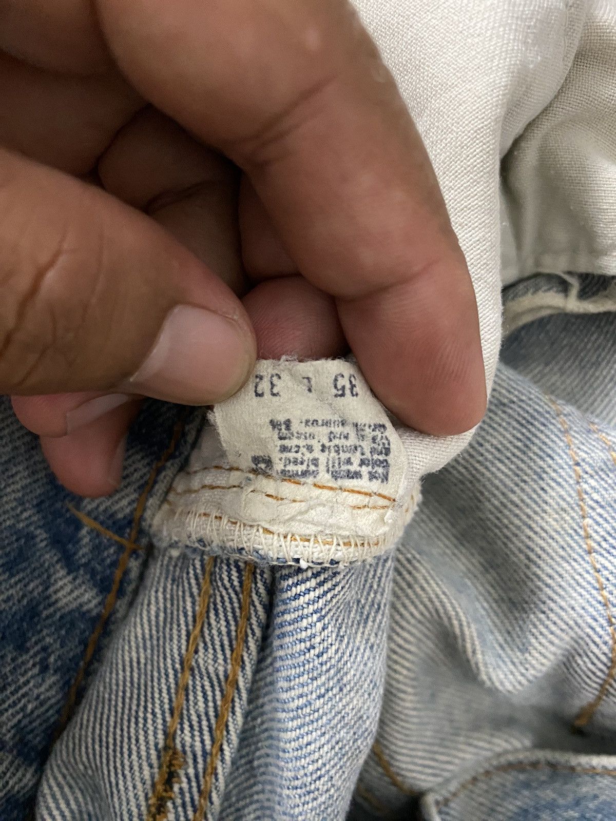 Levi's × Vintage Vintage Thrashed Distressed Custom Levis Selvedge Button 6 Size US 35 - 9 Thumbnail