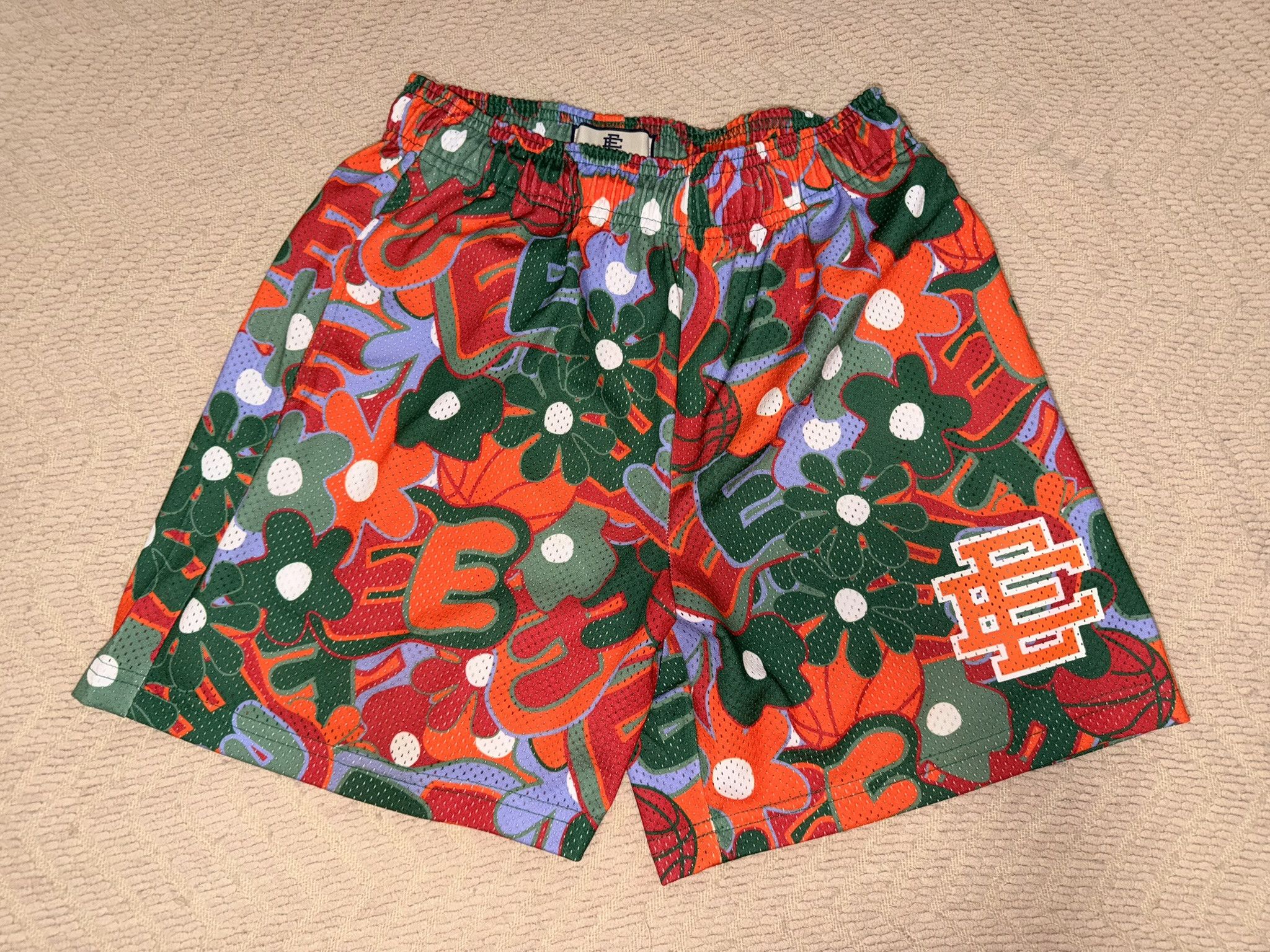 Eric Emanuel Eric Emanuel EE Basic Shorts 'Hawaiian/Green' | Size Medium Size US 30 / EU 46 - 1 Thumbnail
