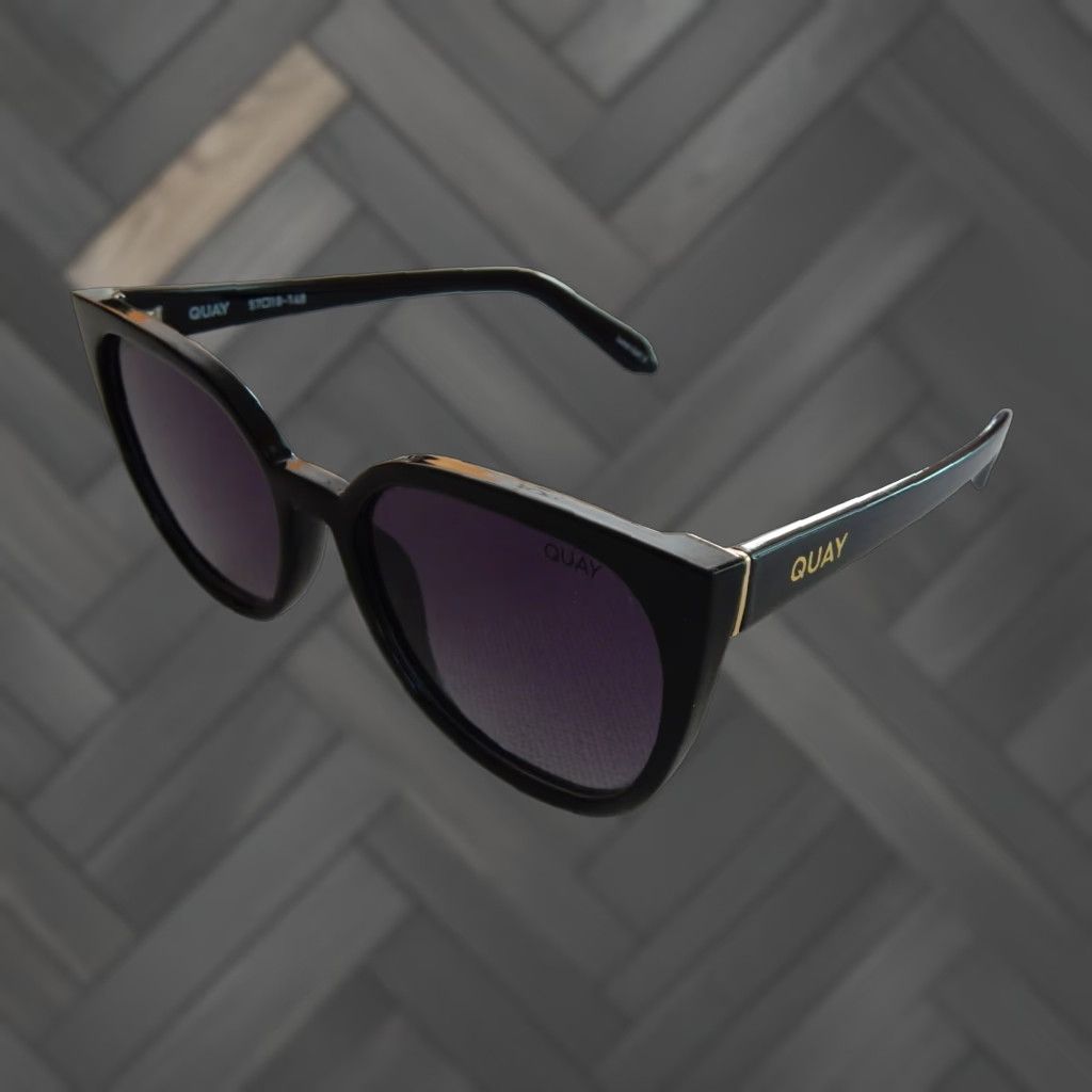 Vintage VINTAGE Quay Women Sunglasses Polarized Black & Gold 57mm 18-148 Staycation Size ONE SIZE - 1 Thumbnail
