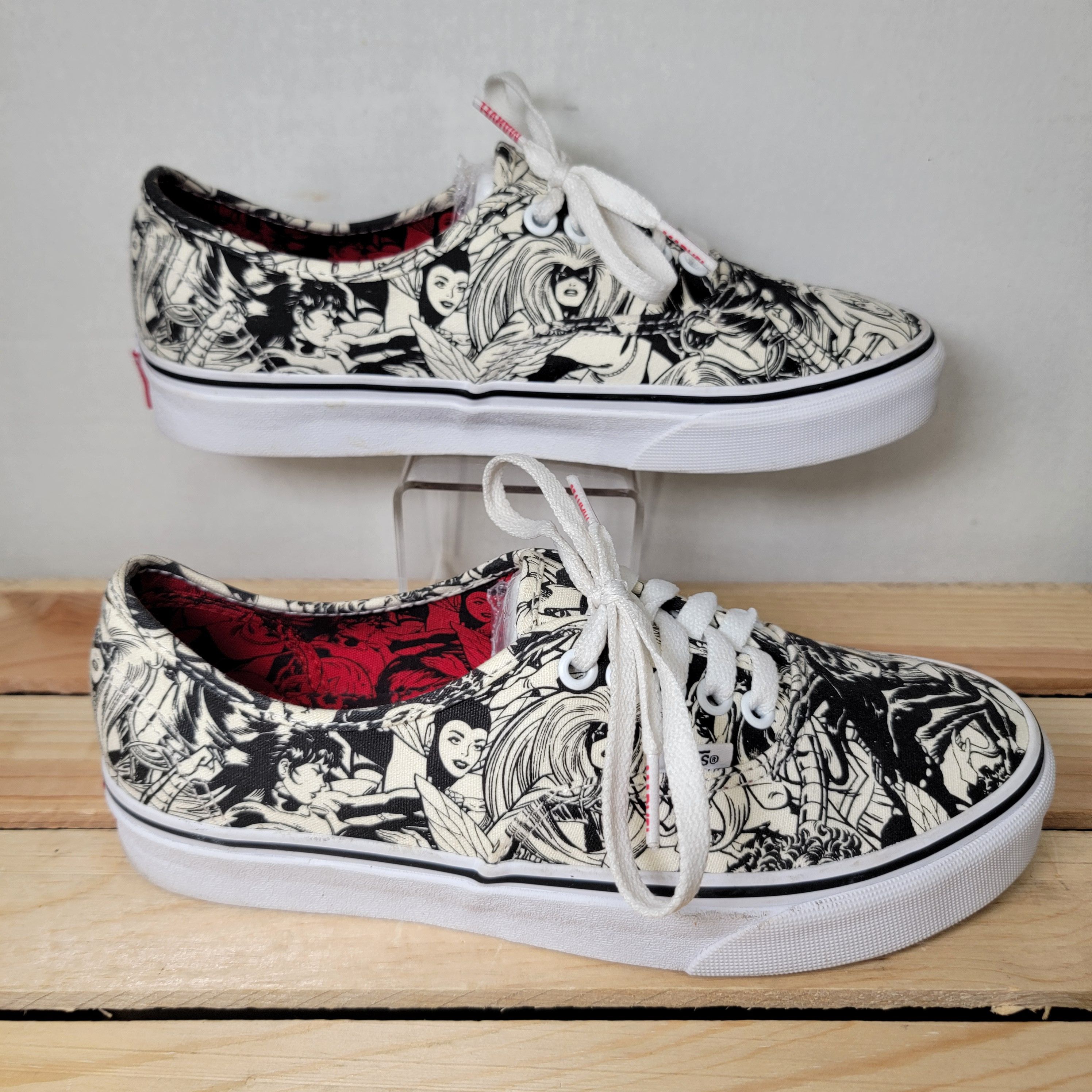 Vans Vans X Marvel Avengers Women Low Top - 6.5 (Men) 8 (Women) Size US 8 / IT 38 - 3 Thumbnail