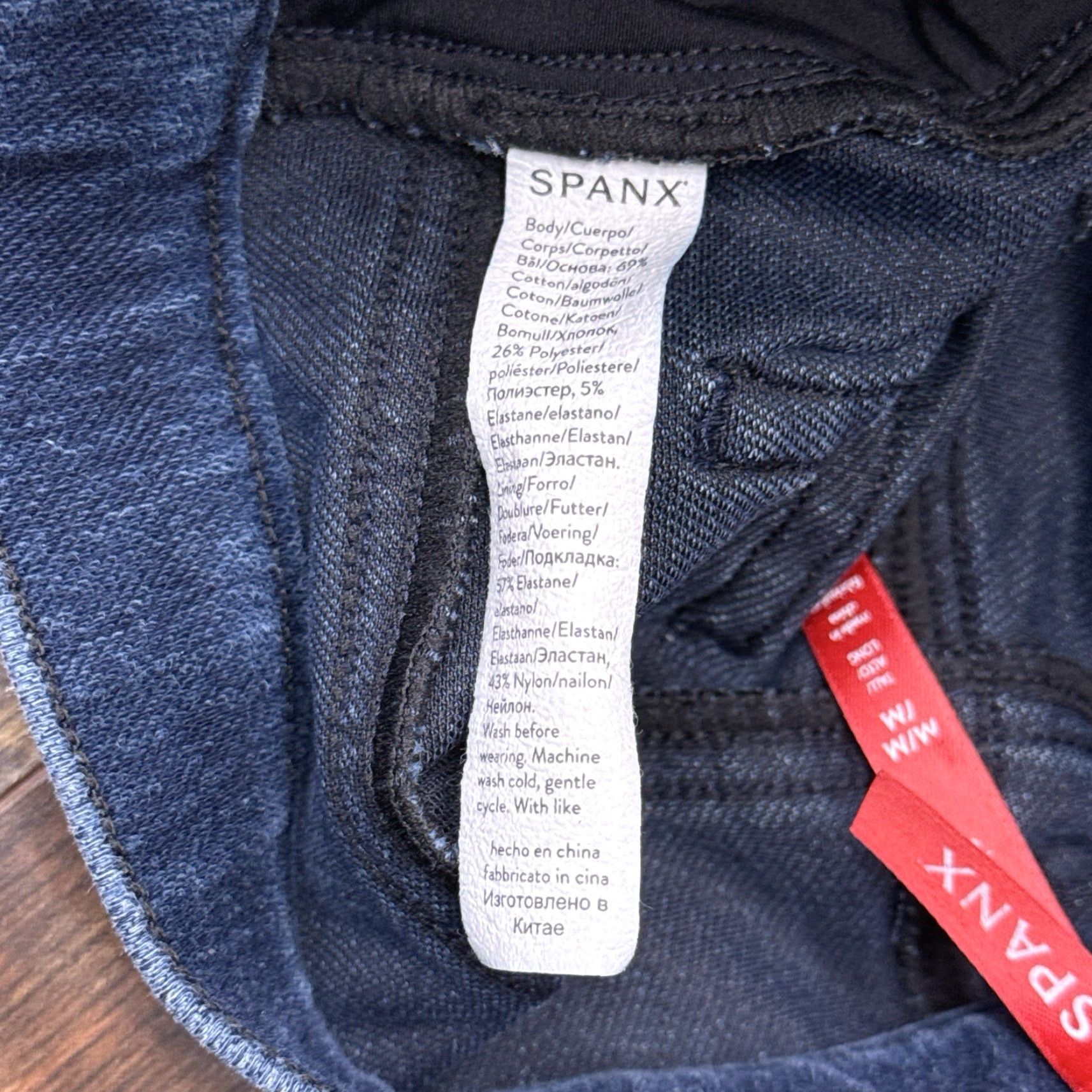 Spanx Spanx Jeanish Ankle Legging Womens M Blue Denim 20018t Stretch Modern Travel Casual Logo Cotton Blend Denim Leggings Size 32" / US 10 / IT 46 - 5 Thumbnail