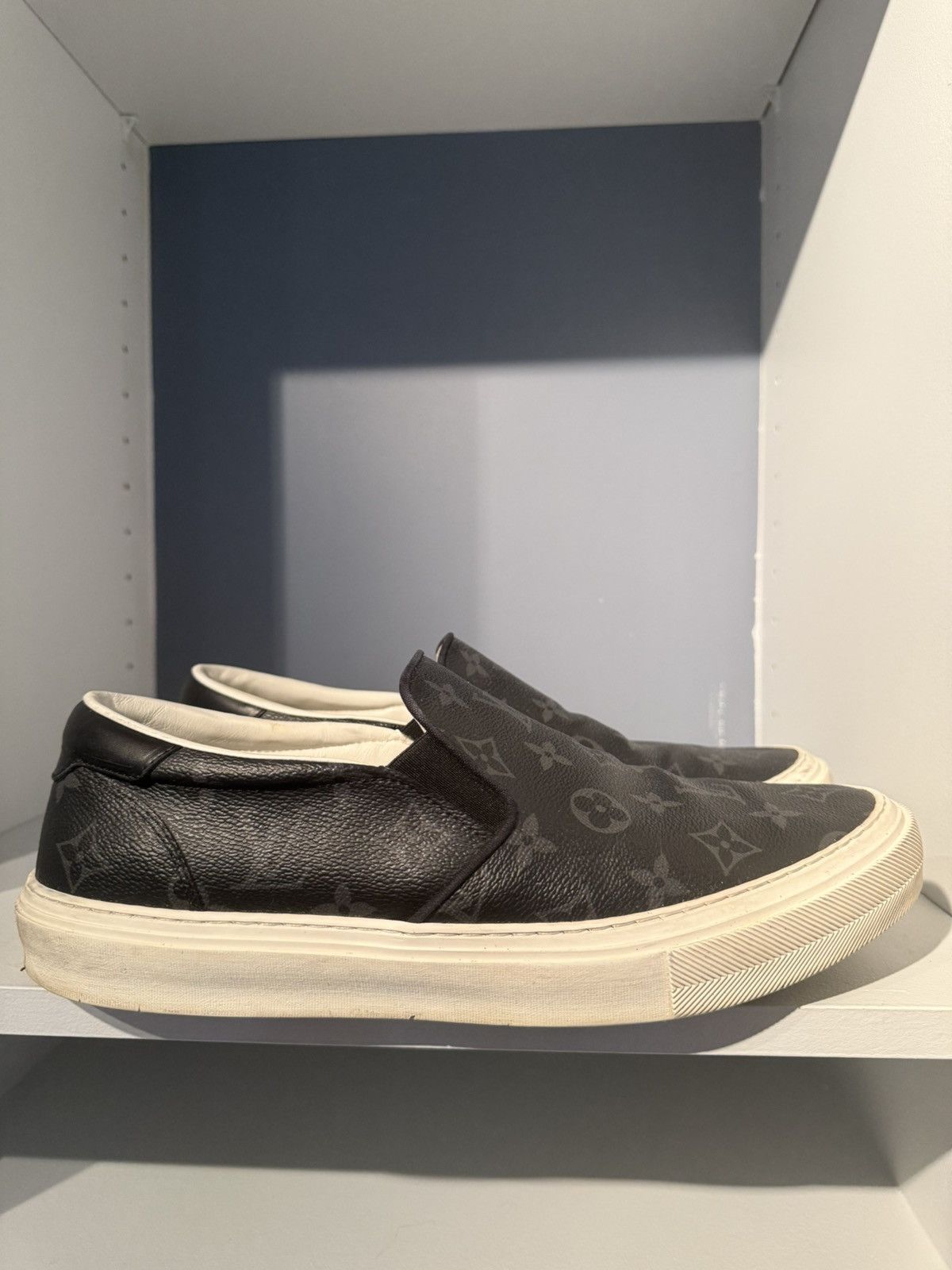 Louis Vuitton Louis Vuitton Trocadero Slip On Sneakers Monogram Eclipse 9 Size US 9 / EU 42 - 3 Thumbnail