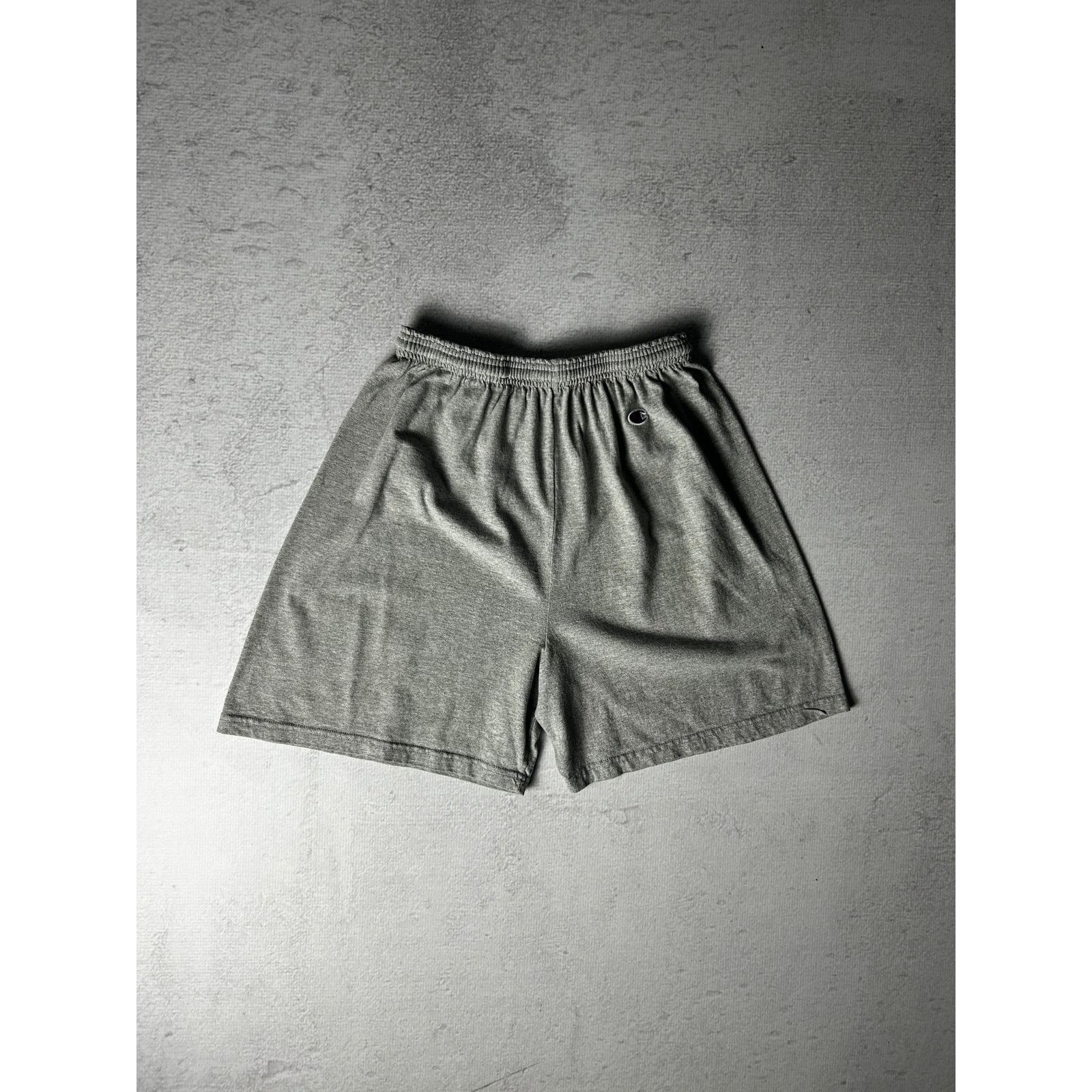 Champion Vintage Champion Grey Shorts - Men's Medium 32Wx34L Size US 32 / EU 48 - 1 Thumbnail