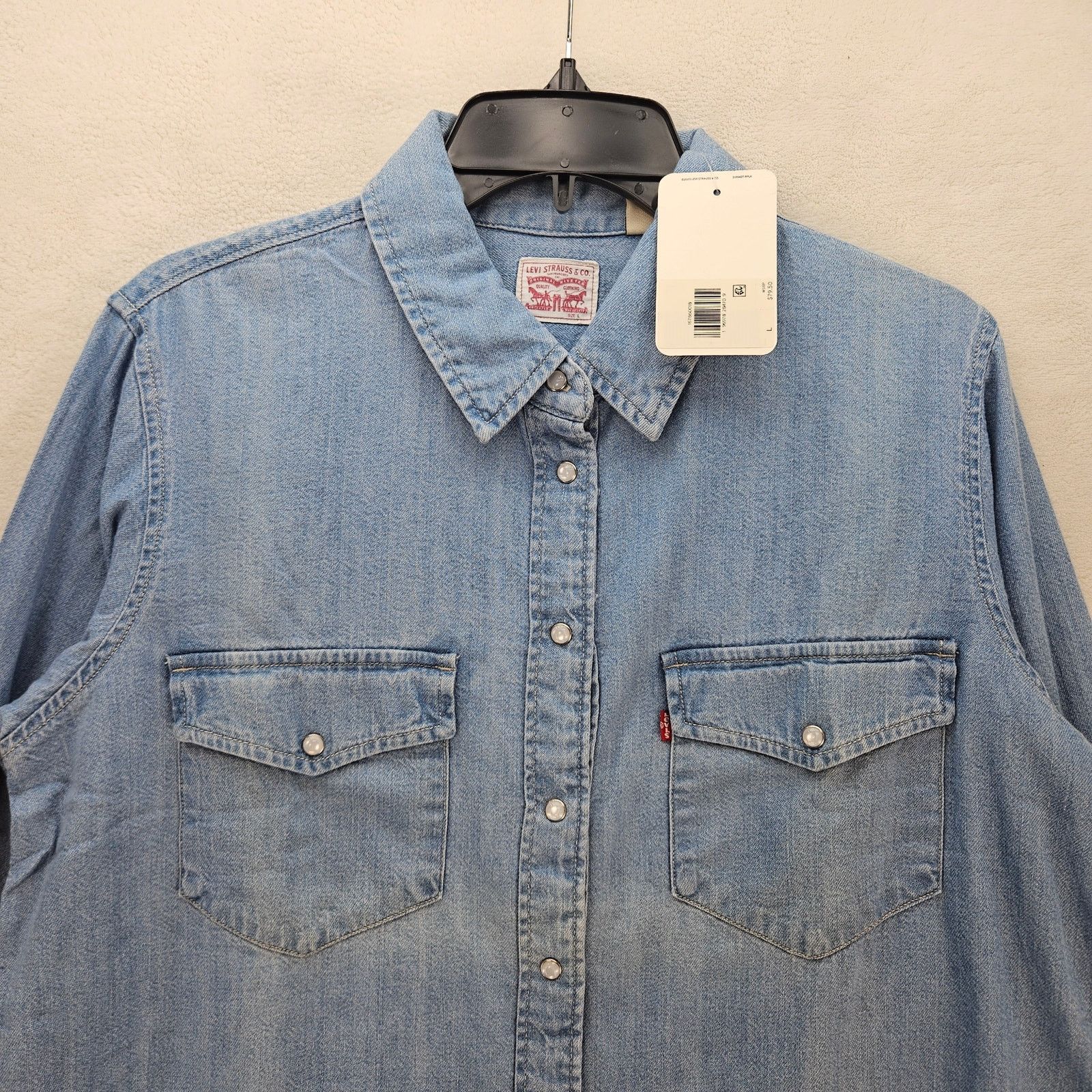Levi's LEVI'S WOMEN'S LARGE ICON WESERN DENIM SHIRT BLUE NWT Size L / US 10 / IT 46 - 2 Thumbnail
