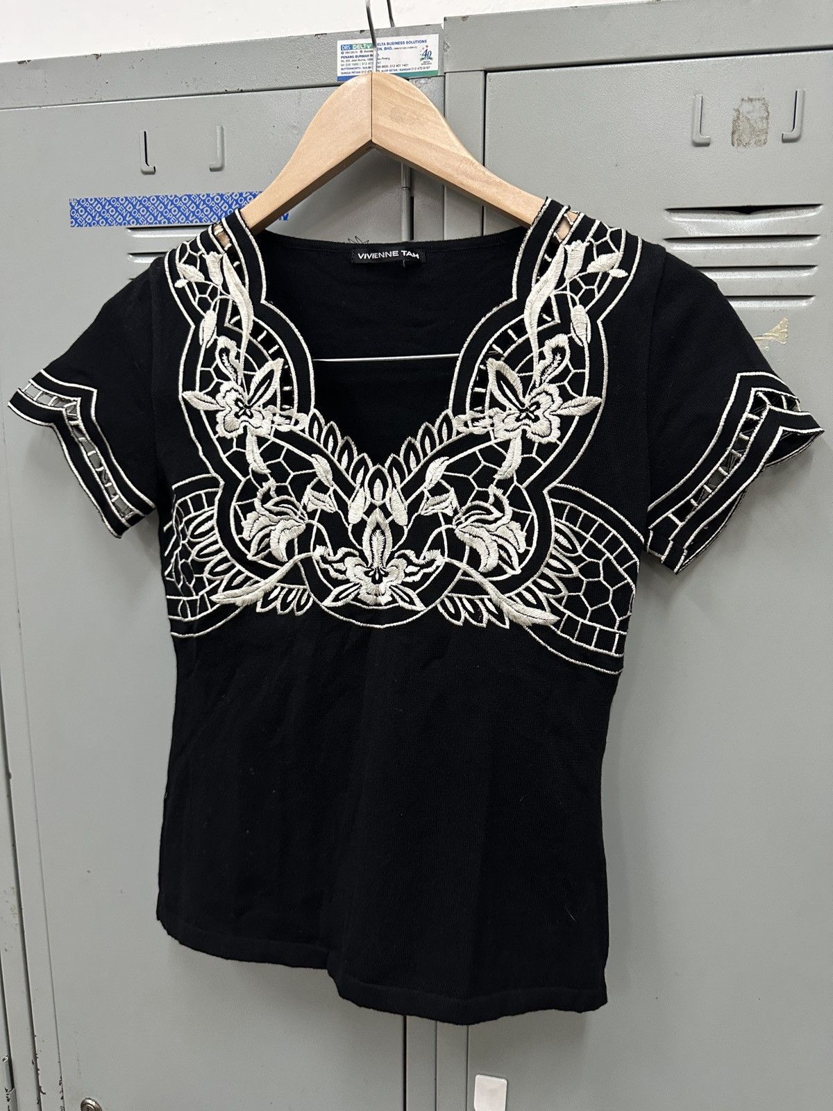Vivienne Tam Vivienne Tam Black Silver Beaded Top ‘Cheongsam Style’ Size S / US 4 / IT 40 - 10 Thumbnail