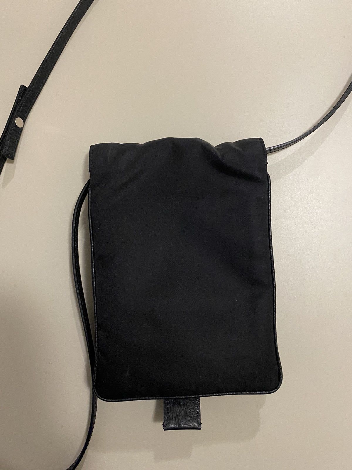 Givenchy Givenchy 4G Pouch On Strap With Tags Like New In Black Size ONE SIZE - 10 Thumbnail