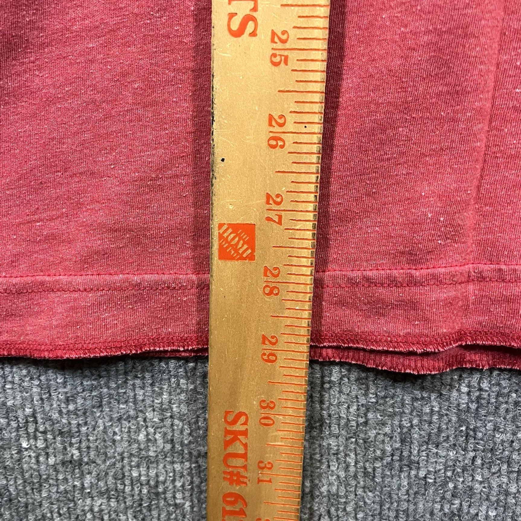 Billabong VINTAGE Billabong Red T-Shirt 90s Surf Tee Skater Y2K Mens XL Center Graphic Shirt Mens XL Red 90s Billabong Size US XL / EU 56 / 4 - 6 Thumbnail