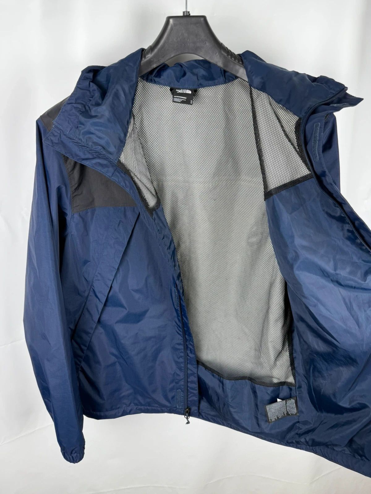 The North Face The North Face Dryvent Hooded Jacket Lightweight Men size M Size US M / EU 48-50 / 2 - 12 Thumbnail