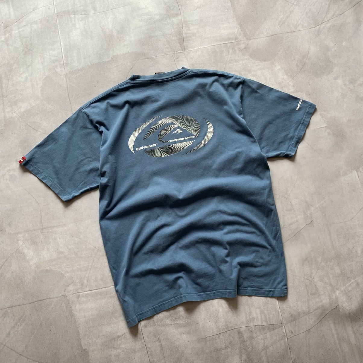Quiksilver Vintage Quicksilver Big Logo Billabong Vibe T-shirt Tee Surf Size US M / EU 48-50 / 2 - 1 Thumbnail
