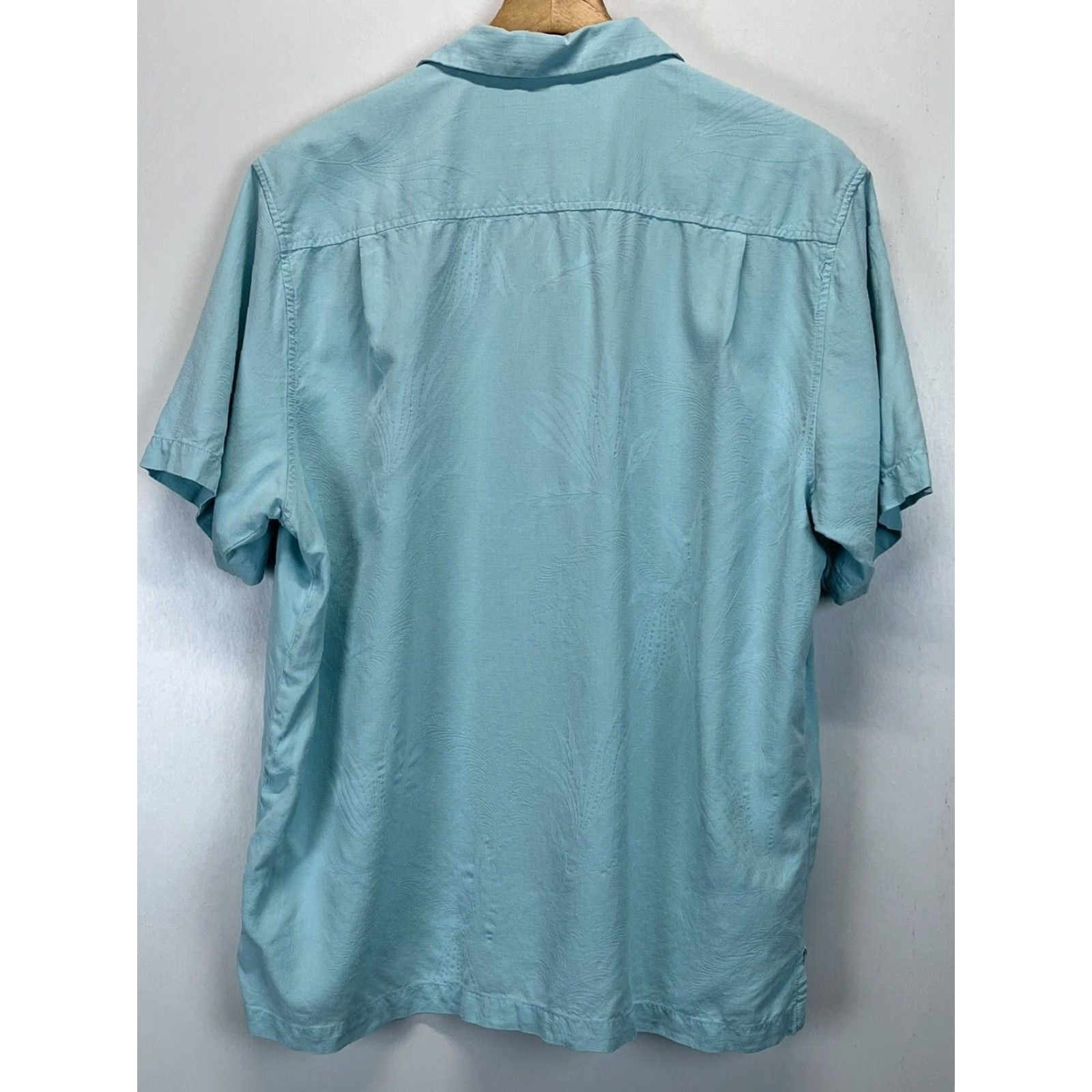 Tommy Bahama Tommy Bahama Silk Button Up Shirt Mens Large Short Sleeve Turquoise Tropical Size US L / EU 52-54 / 3 - 2 Thumbnail