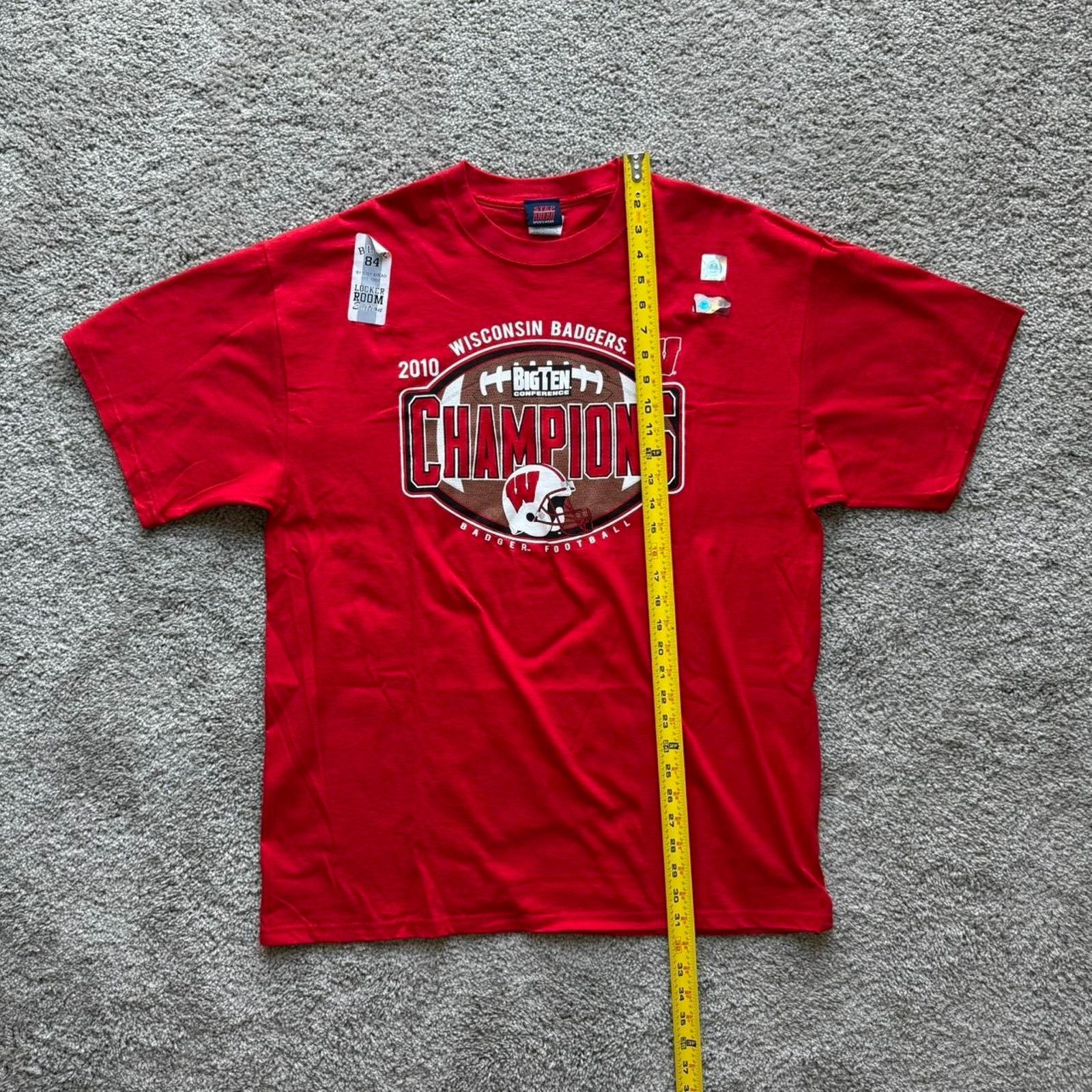 Other Y2k 2010 Wisconsin Badgers Big Ten Champions Red T-shirt XL Size US XL / EU 56 / 4 - 3 Thumbnail