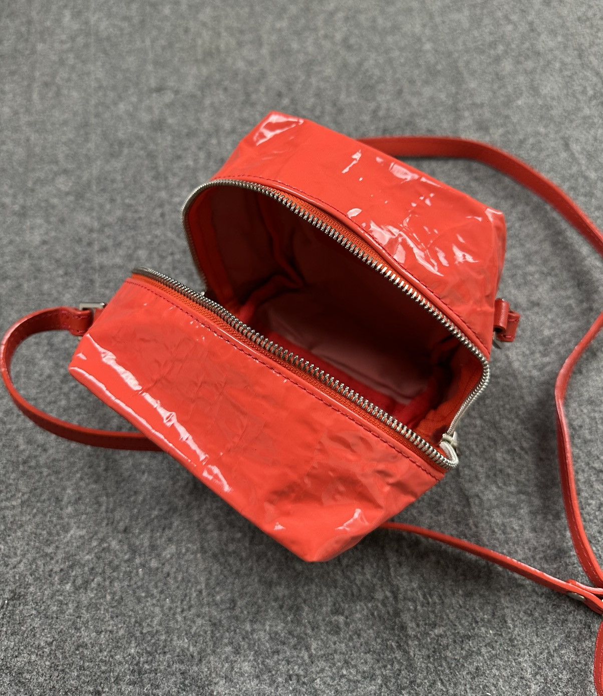 Pleats Please Issey Miyake Issey Miyake - Pleats Please Clay Like-pot Square Crossbody Size ONE SIZE - 6 Thumbnail