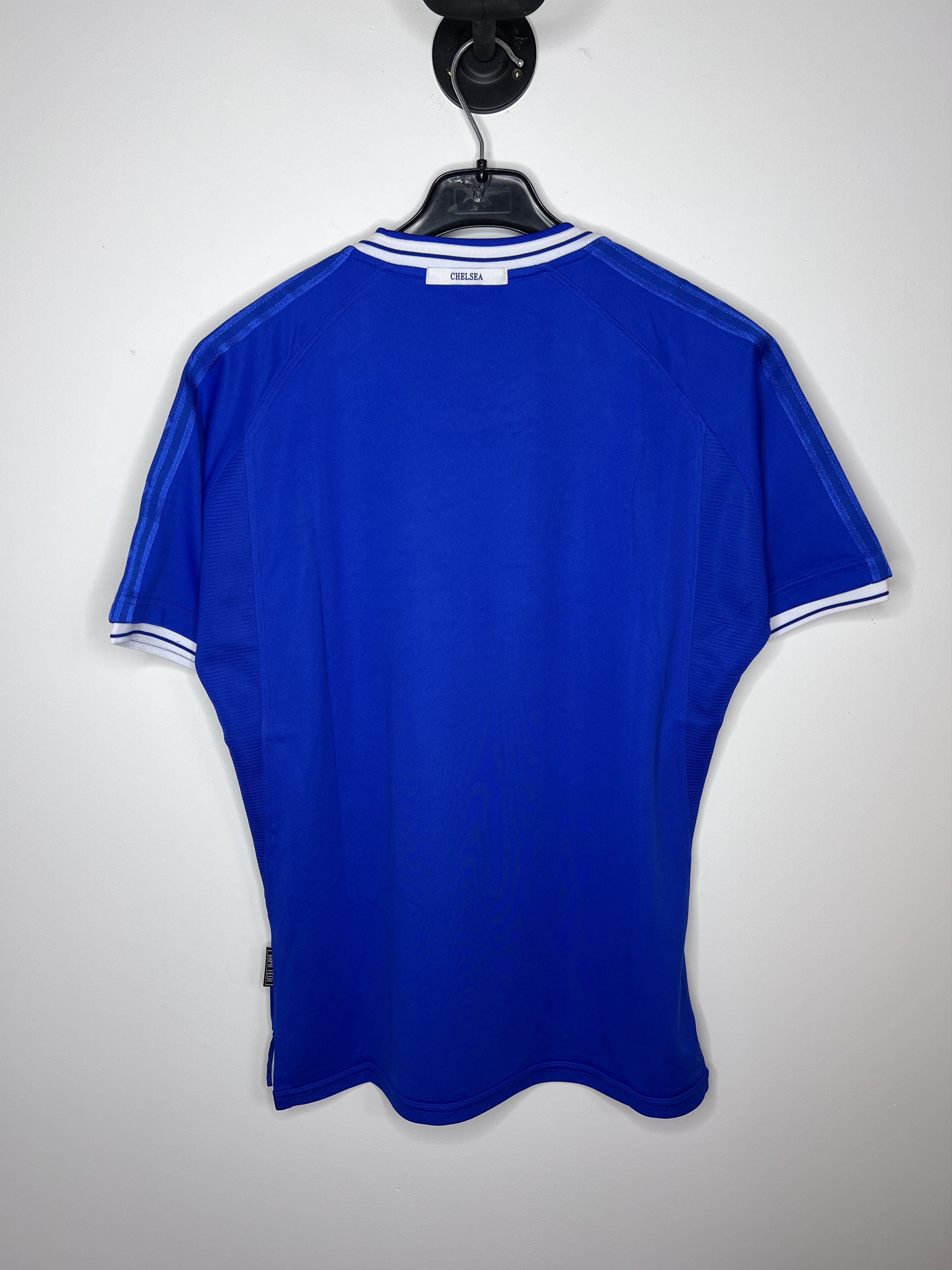 Umbro CHELSEA 1999 HOME RETRO REPLICA FOOTBALL SHIRT SOCCER JERSEY Size US S / EU 44-46 / 1 - 2 Thumbnail