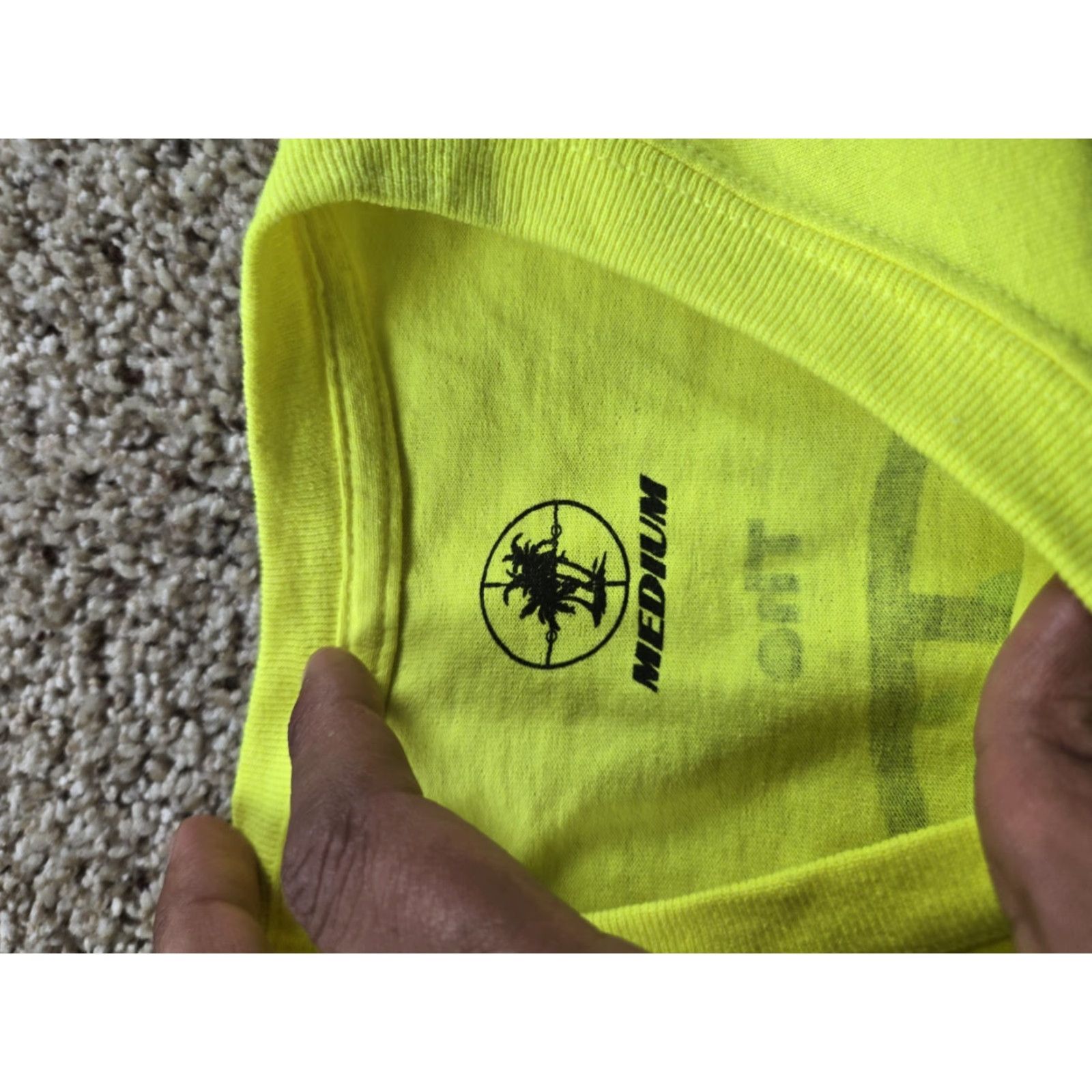 Vintage Drake T-shirt Assassination Vacation World Tour Medium Neon Yellow 2019 Size US M / EU 48-50 / 2 - 5 Thumbnail