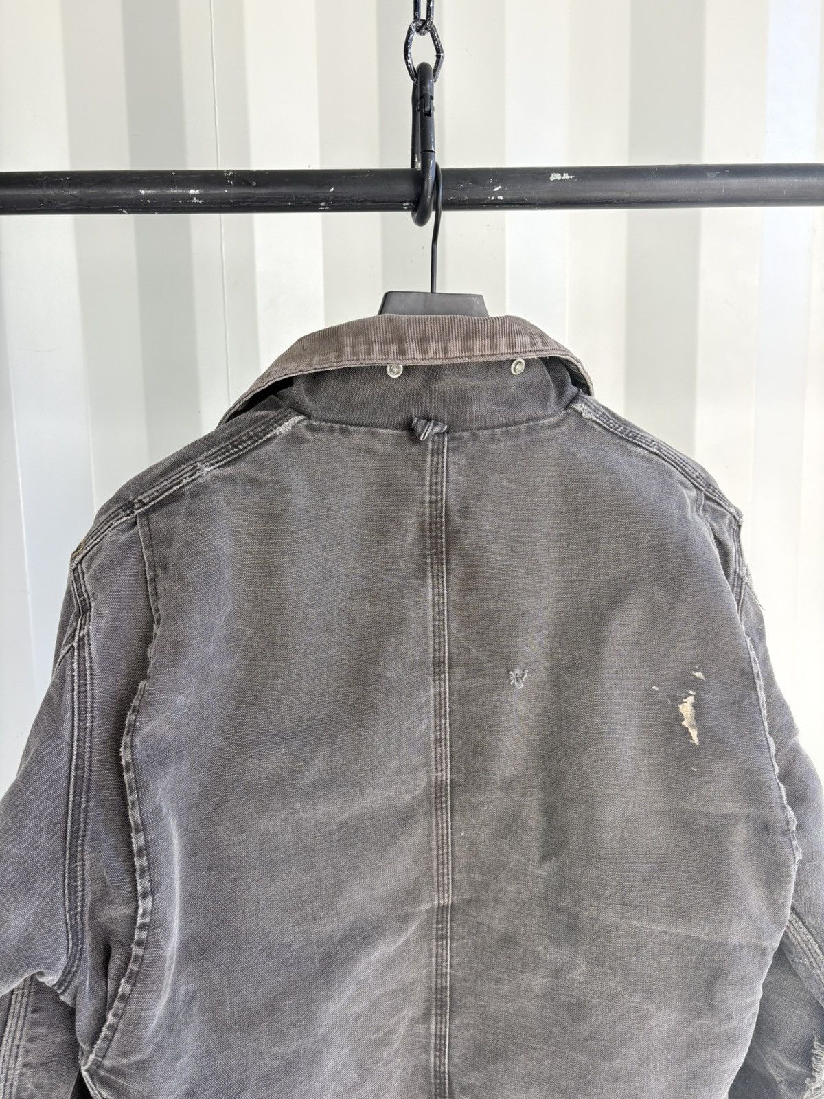 Carhartt Carhartt Distressed Thrashed Workwear Jacket ERD grunge Size US L / EU 52-54 / 3 - 4 Thumbnail