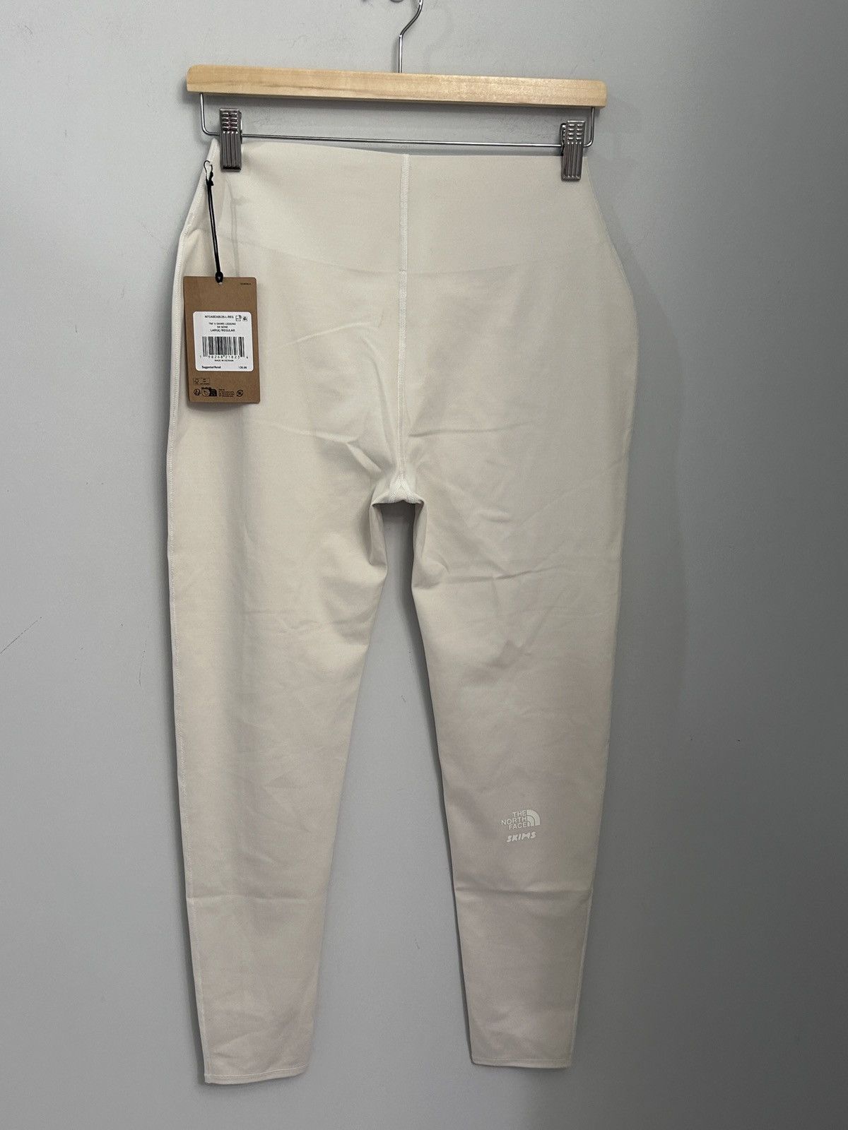 SKIMS SKIMS x The North Face Refina Legging Large Bone NWT Size 32" / US 10 / IT 46 - 5 Thumbnail
