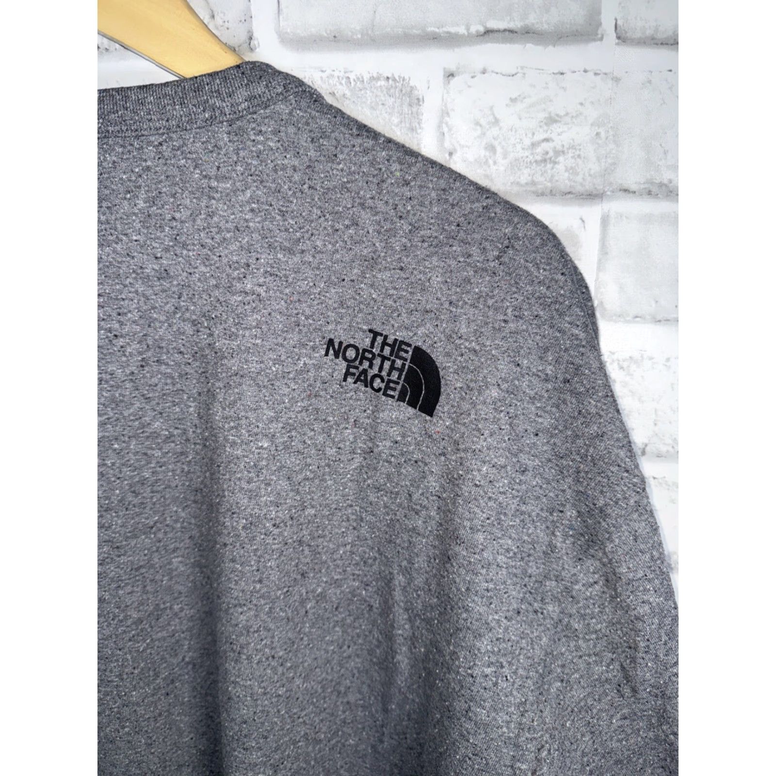 The North Face VINTAGE North Face Castles Made Of Stone Graphic Tee 98% Recycled Materials Mens L Size US L / EU 52-54 / 3 - 4 Thumbnail