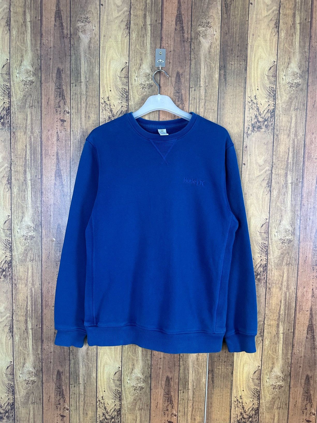 Hurley × Vintage Vintage Hurley Plain Faded Crewneck Sweatshirt A301 Size US S / EU 44-46 / 1 - 1 Thumbnail