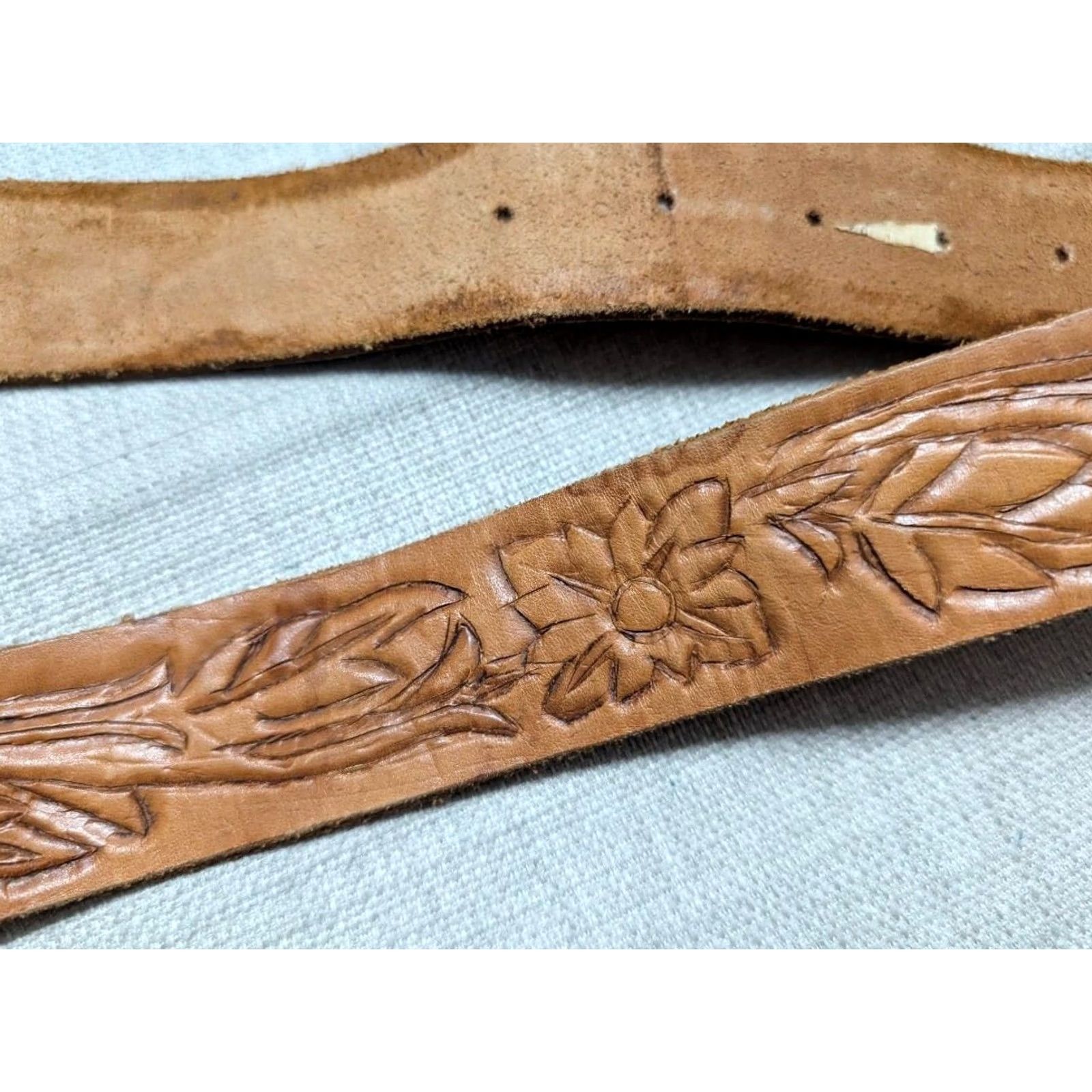 Vintage VINTAGE western belt Men 36 brown floral hand-tooled, handcrafted cowhide leather belt with buckle snaps Hippie 1970's crowd style Mens Size 36 - 6 Thumbnail