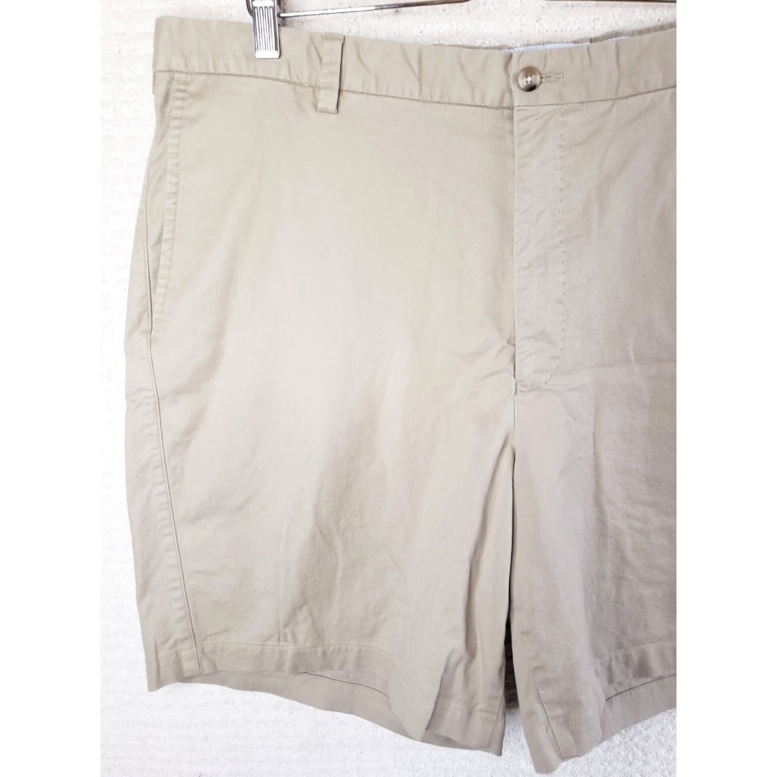 Peter Millar Peter Millar Men's Shorts 42x8 Khaki Tan 100% Cotton Chino Golf Shorts Baggy? (Note: ensure concise) Size US 42 / EU 58 - 2 Thumbnail