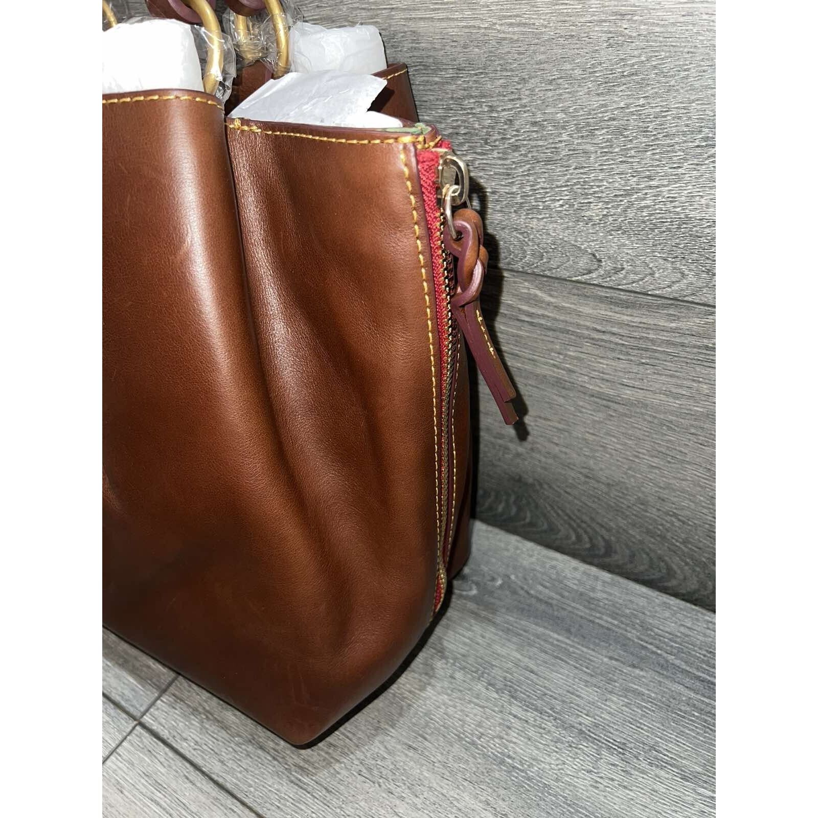 Dooney & Bourke Dooney & Bourke Florentine Leather Large Zip Barlow A386438 Size ONE SIZE - 9 Thumbnail