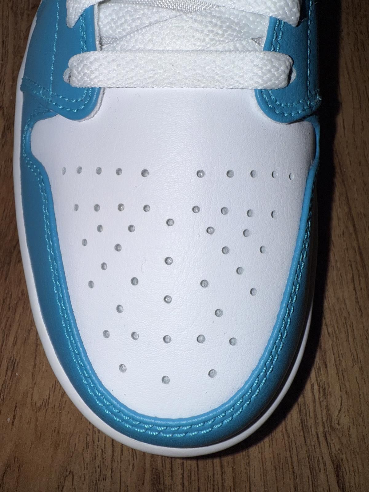 Nike Jordan 1 Mid Aquatone Sample Size US 9 / EU 42 - 12 Thumbnail